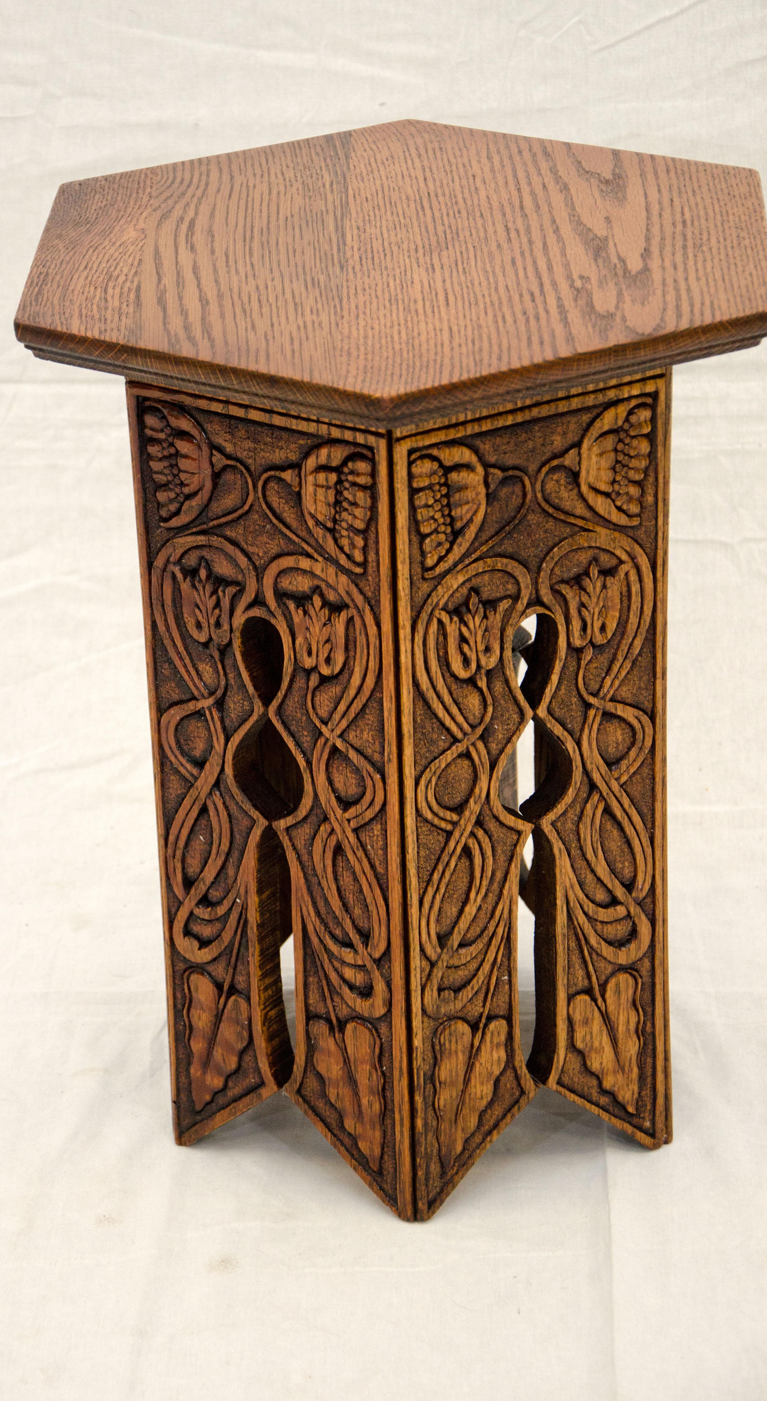 20th Century Small Victorian Oak Tabouret Occasional Table or Plant Stand, circa 1900