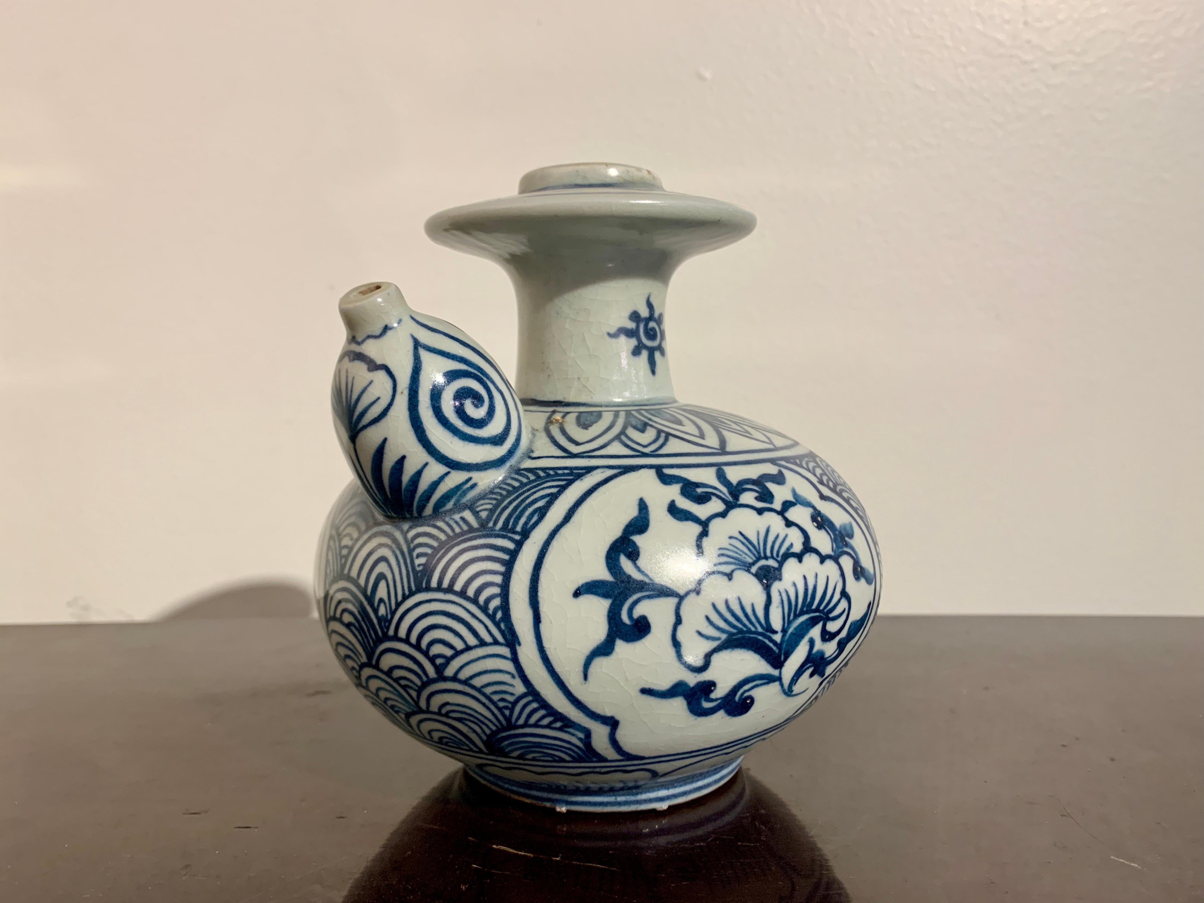 Glazed Small Vietnamese Kendi with Blue and White Design, 15th-16th Century, Vietnam