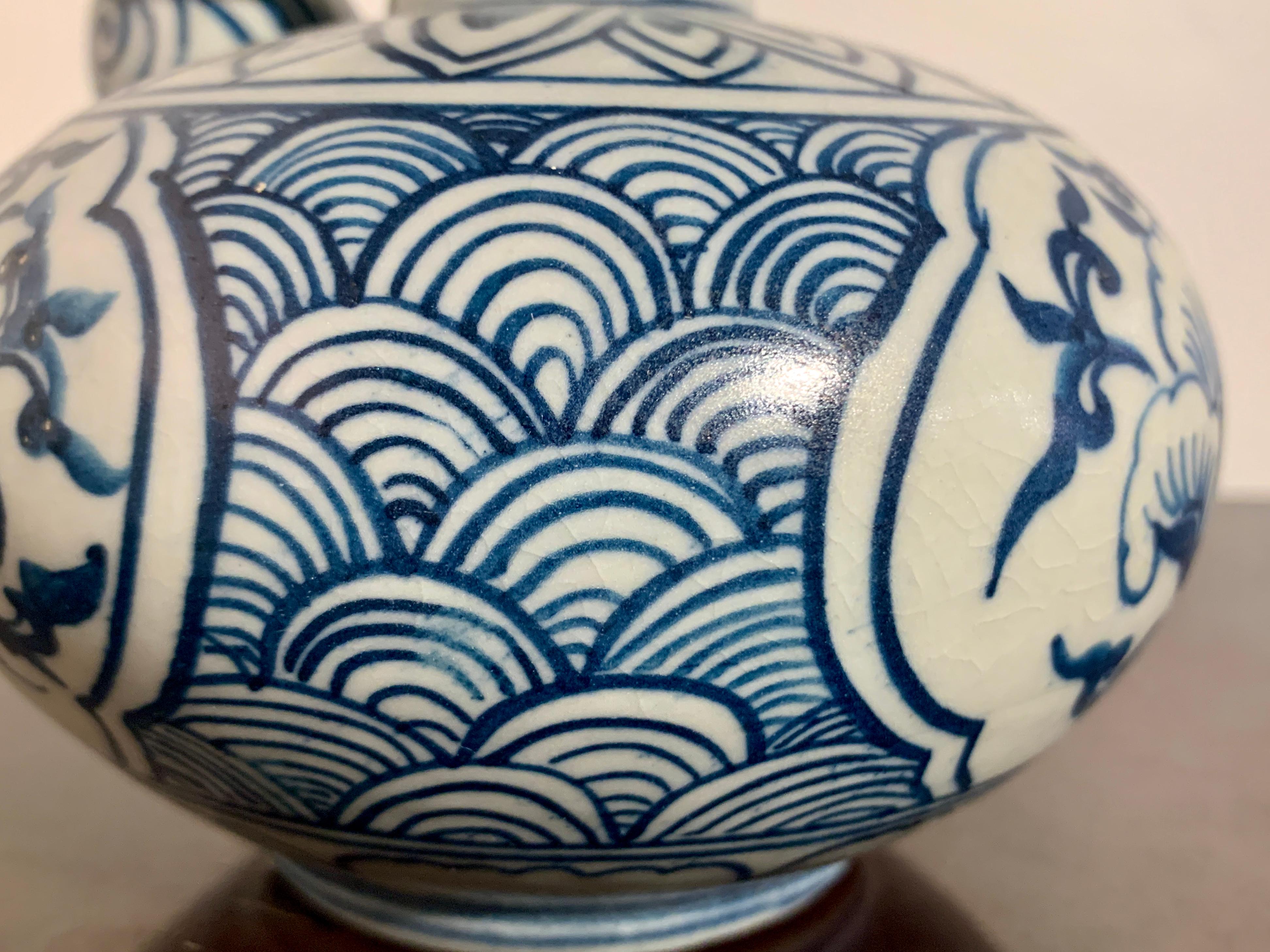 Porcelain Small Vietnamese Kendi with Blue and White Design, 15th-16th Century, Vietnam