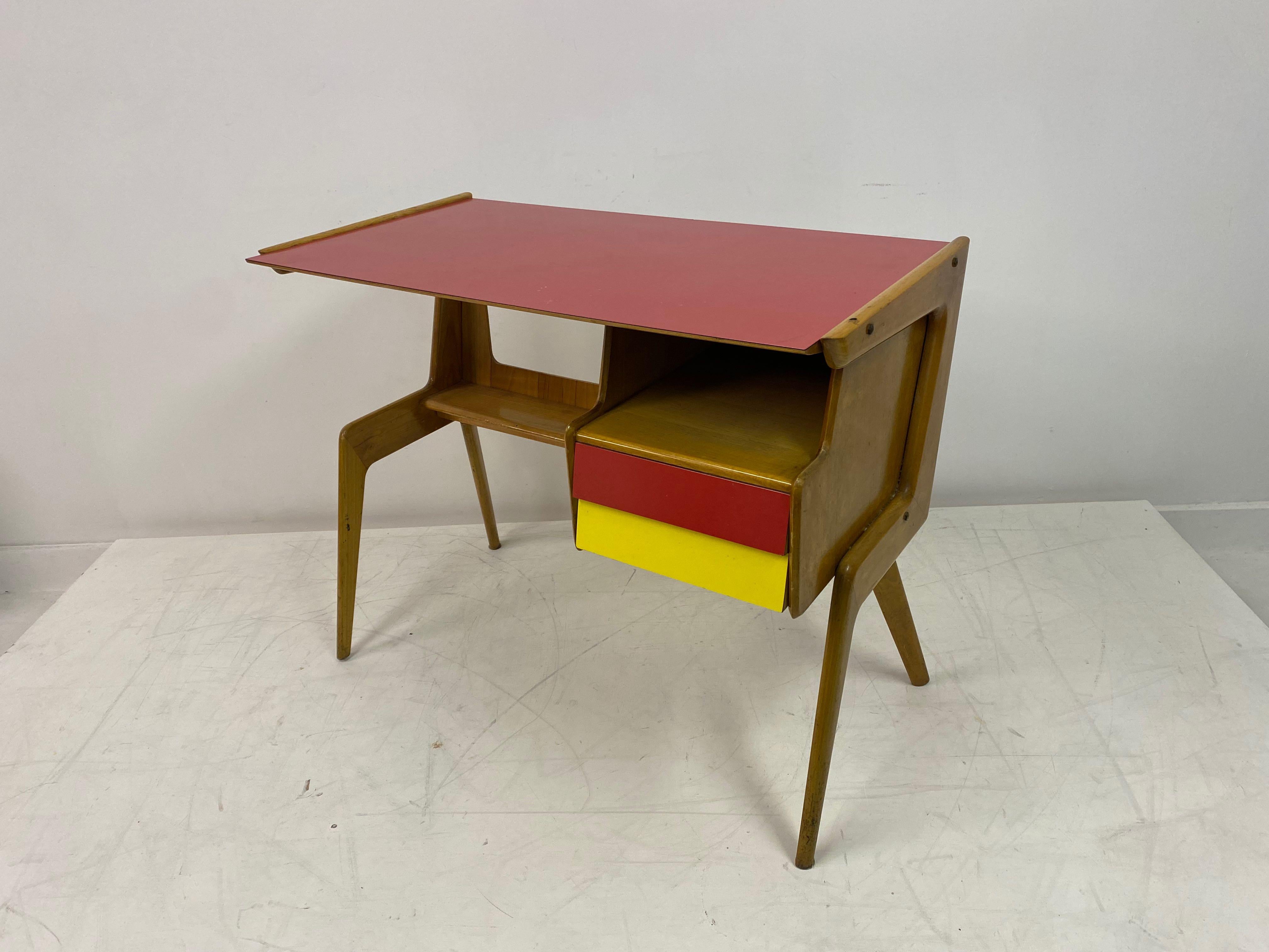 Small Vintage 1950s Italian Desk For Sale 3