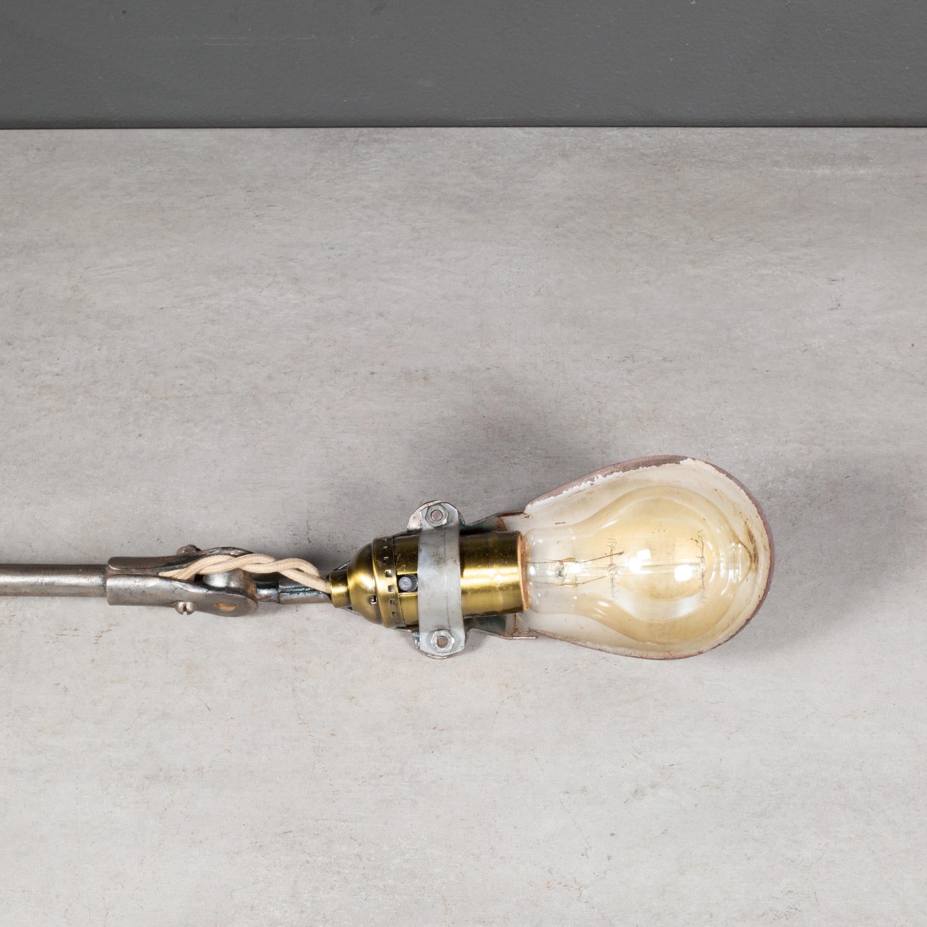 Industrielle Vintage-Lampe mit Gelenk, beweglich, ca. 1930 (FREE SHIPPING) (Stahl) im Angebot