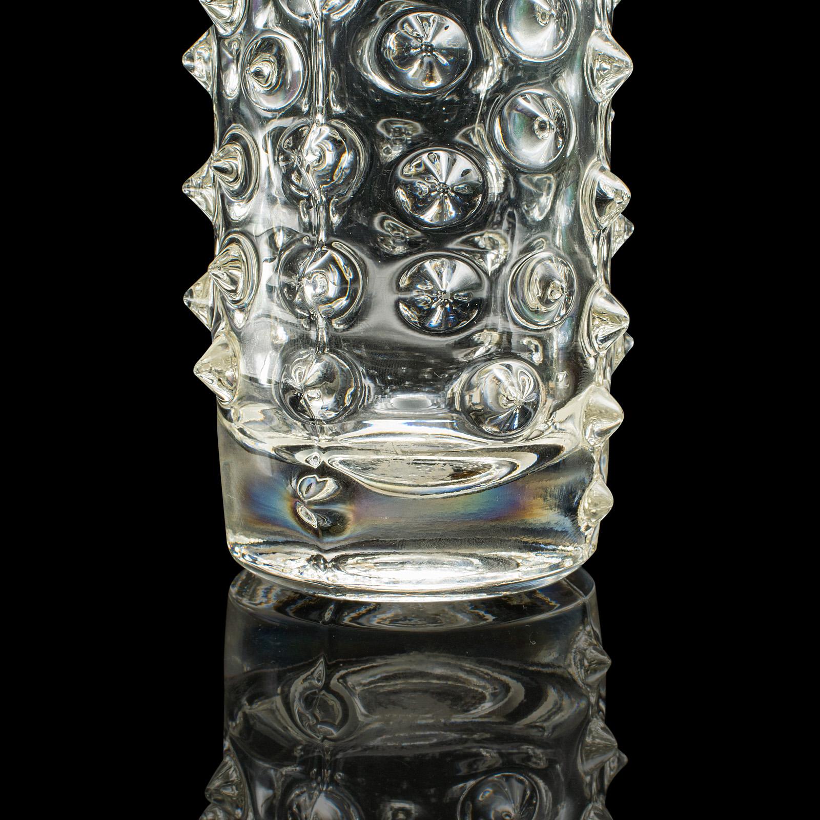 Piccolo vaso da fiori boemo d'epoca, ceco, vetro artistico, manica di pose, Circa 1970 in vendita 3