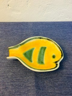 Small Yellow/Green Fish Shaped Vintage Ceramic Ashtray 1960s