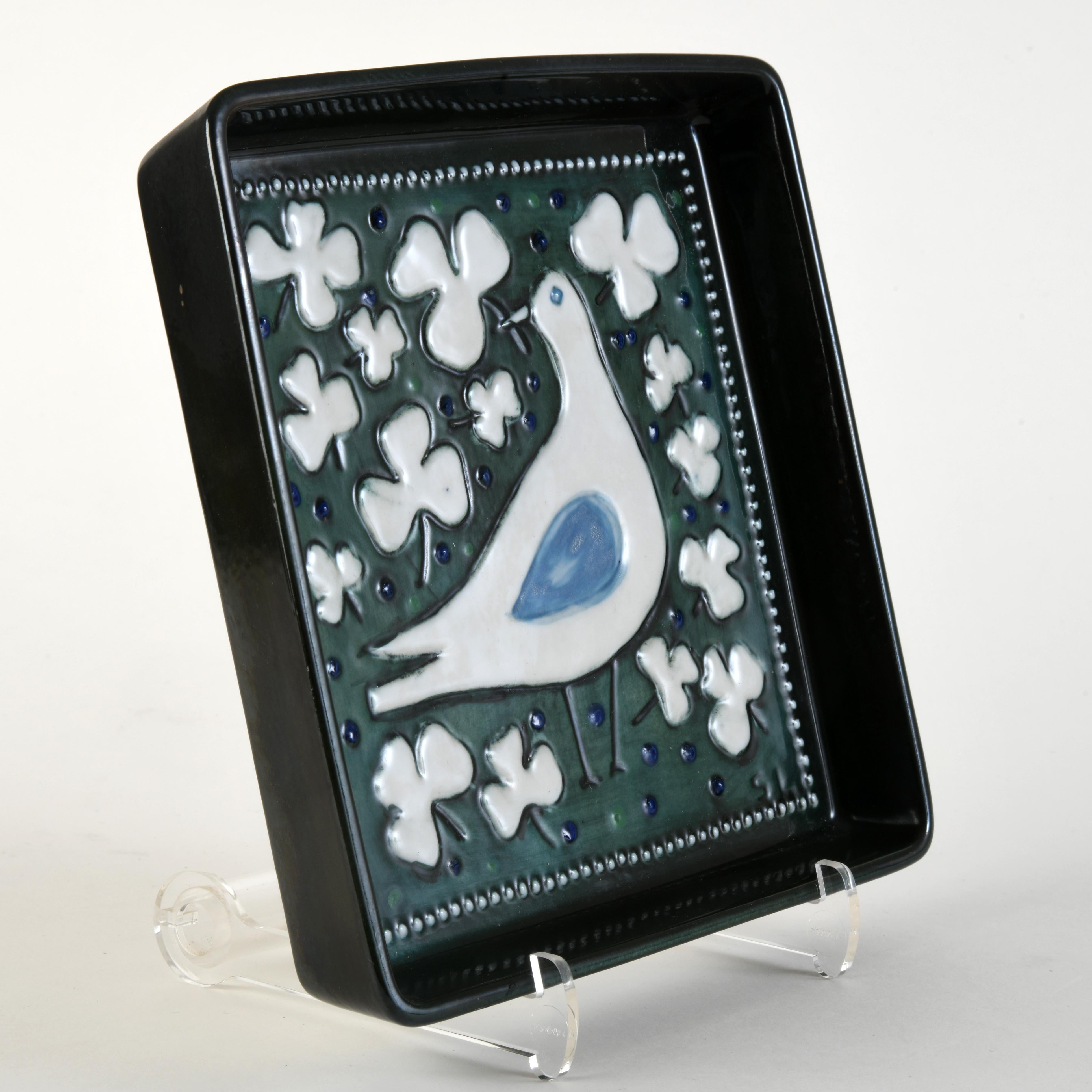 Svedese Small vintage ceramic dish designed by Sylvia Leuchovius in the 60s/70s in vendita