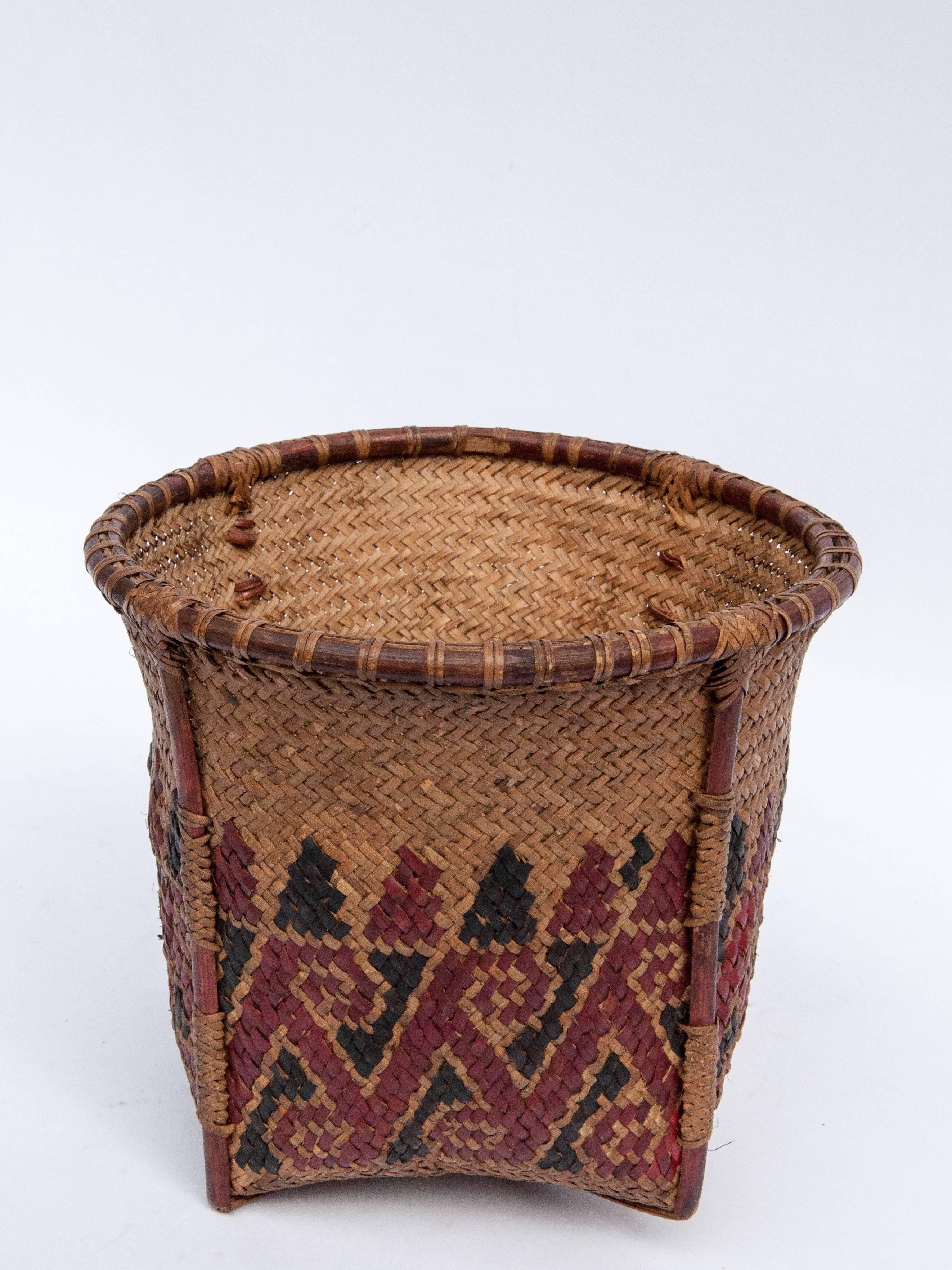 Tribal Small Vintage Collecting Basket with Colored Design, Borneo, Mid-20th Century