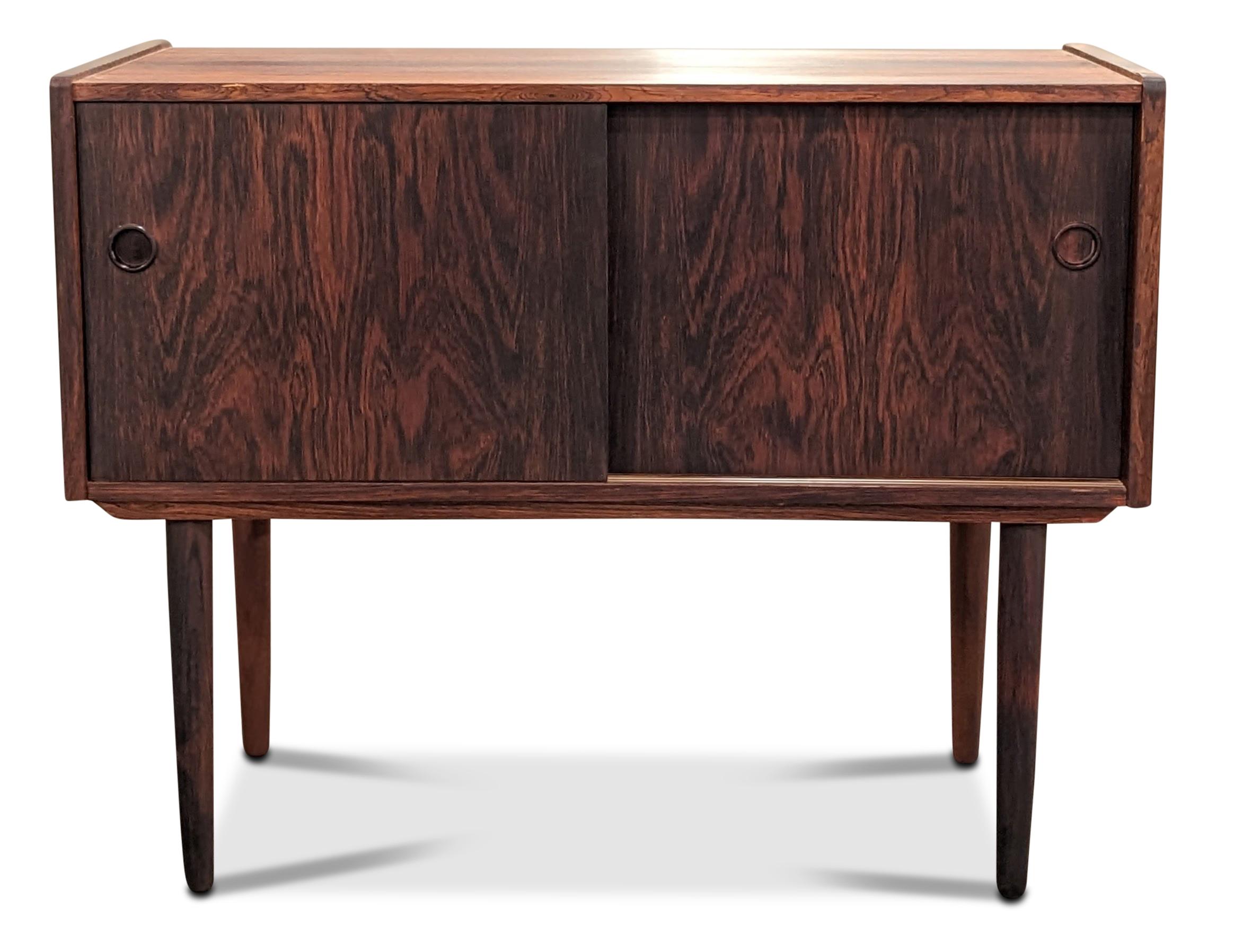 Vintage Danish Mid-Century Modern, made in the 1950s - recently refurbished.

These pieces are more than 65+ years old and some wear and tear can be expected, but we do everything we can to refurbish them in respect to the design.

Brazilian