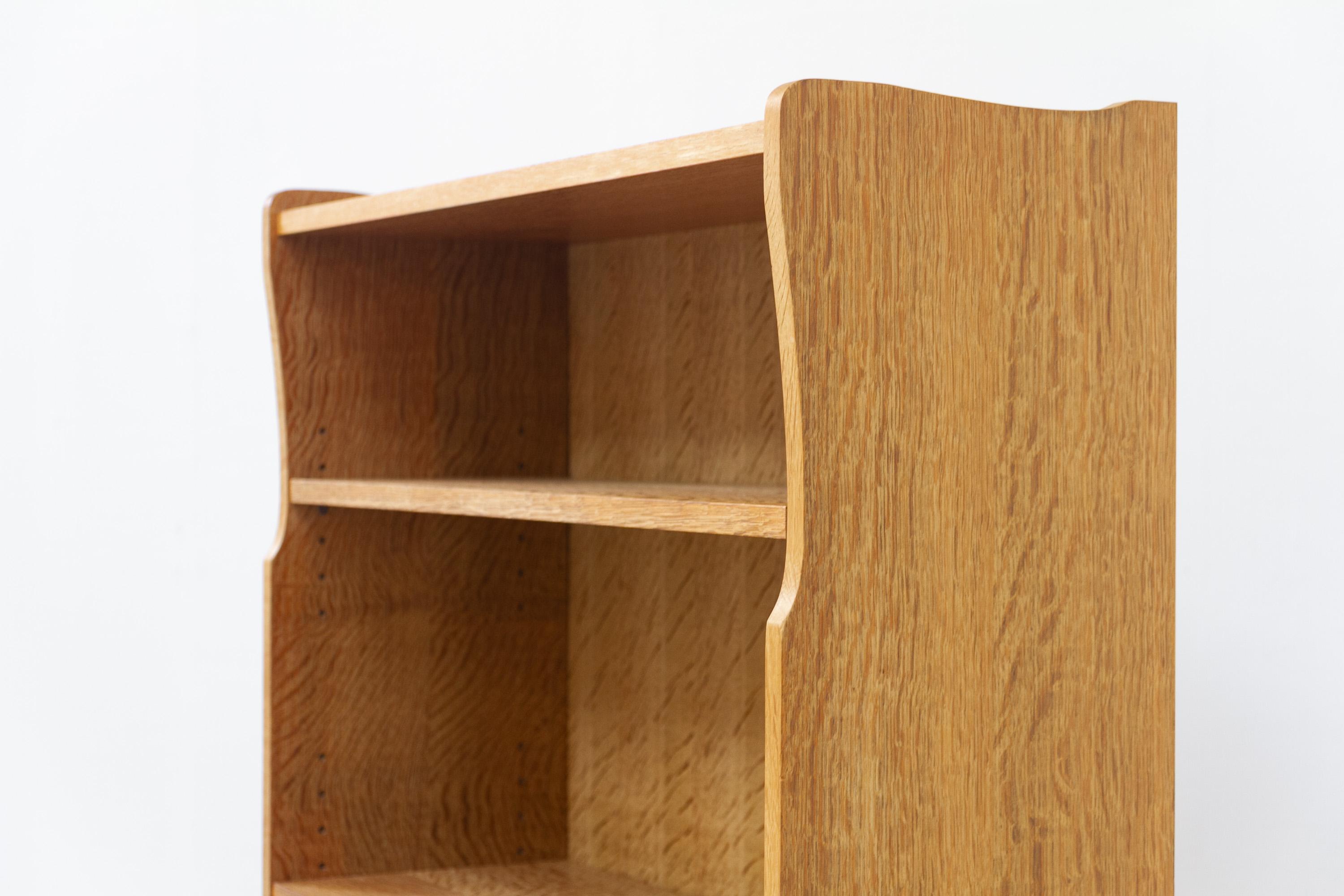 Quercia Piccola libreria danese vintage in Oak in stile Kjærnulf, anni '60 in vendita