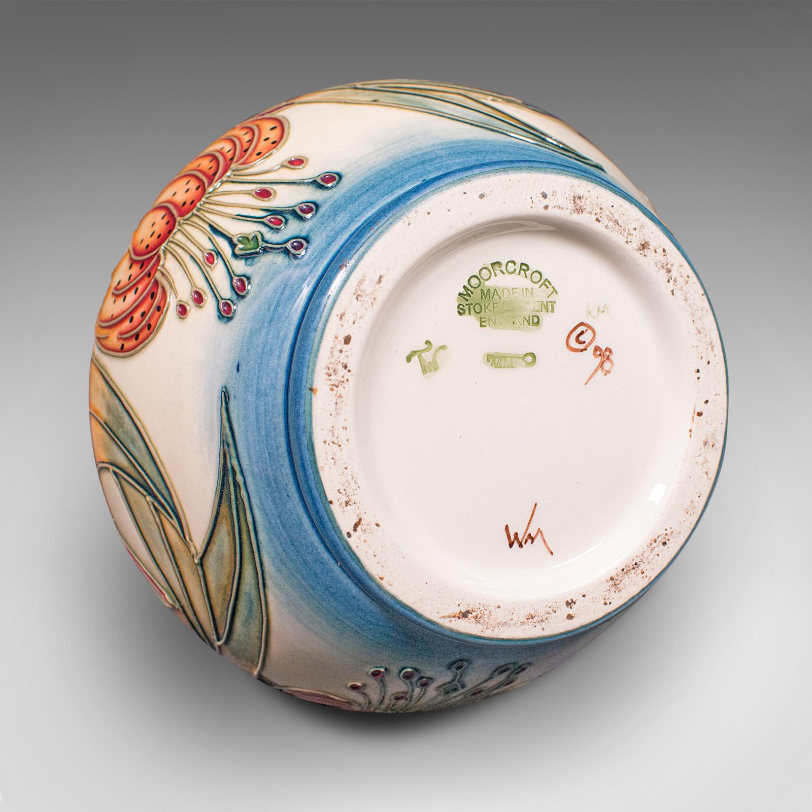 Piccolo vaso decorativo d'epoca, inglese, ceramica, fiore, fine XX secolo in vendita 6