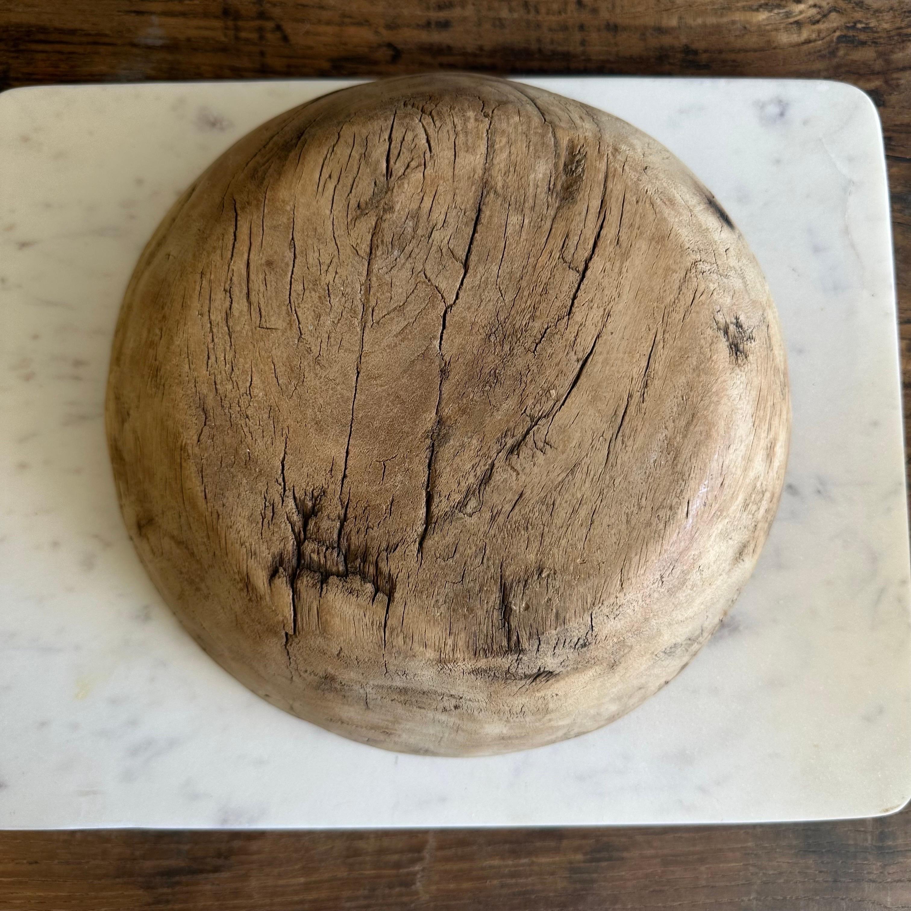 Small Vintage Decorative Wood Bowl 2