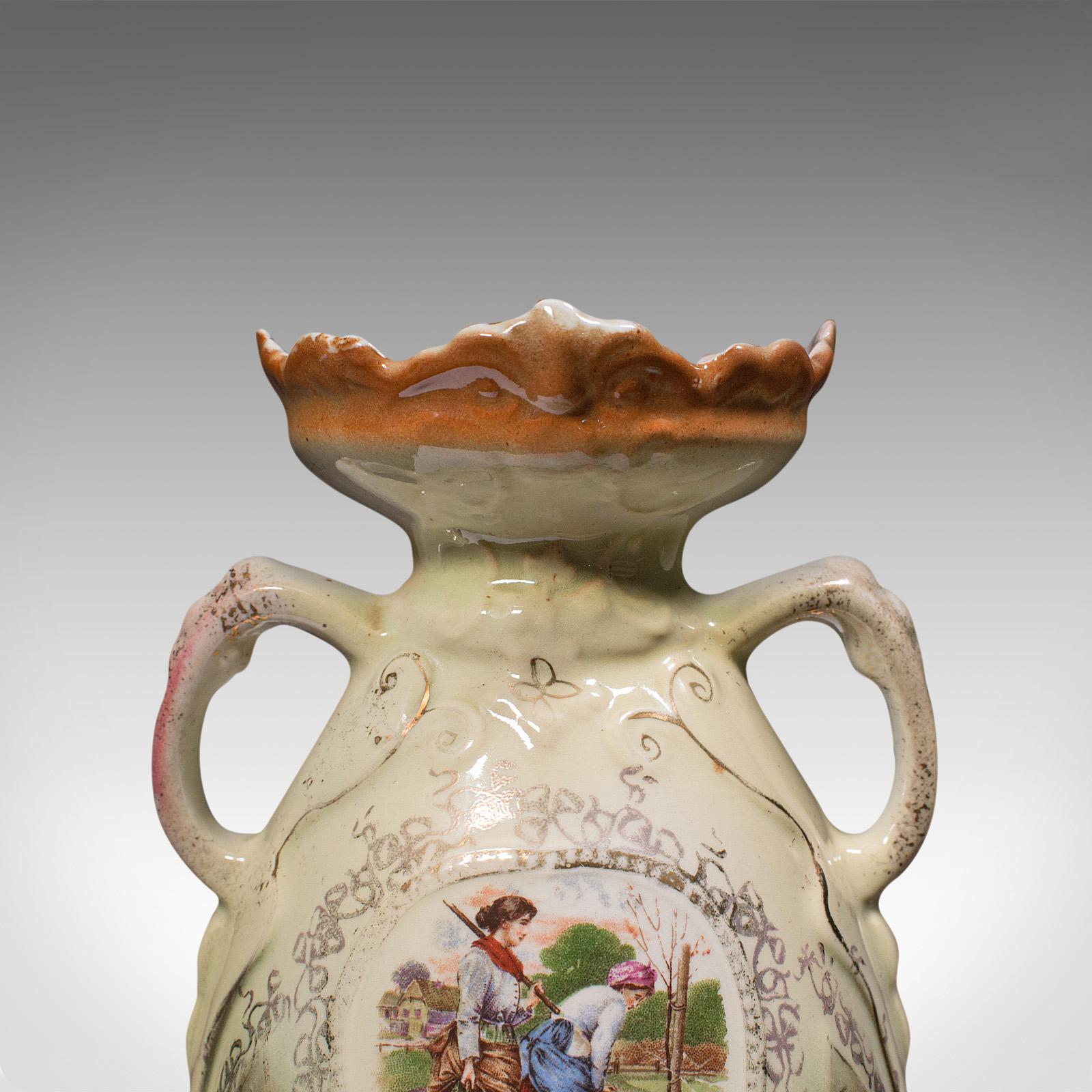 Petit vase d'exposition vintage anglais, céramique, balustre décoratif, vers 1930 en vente 2