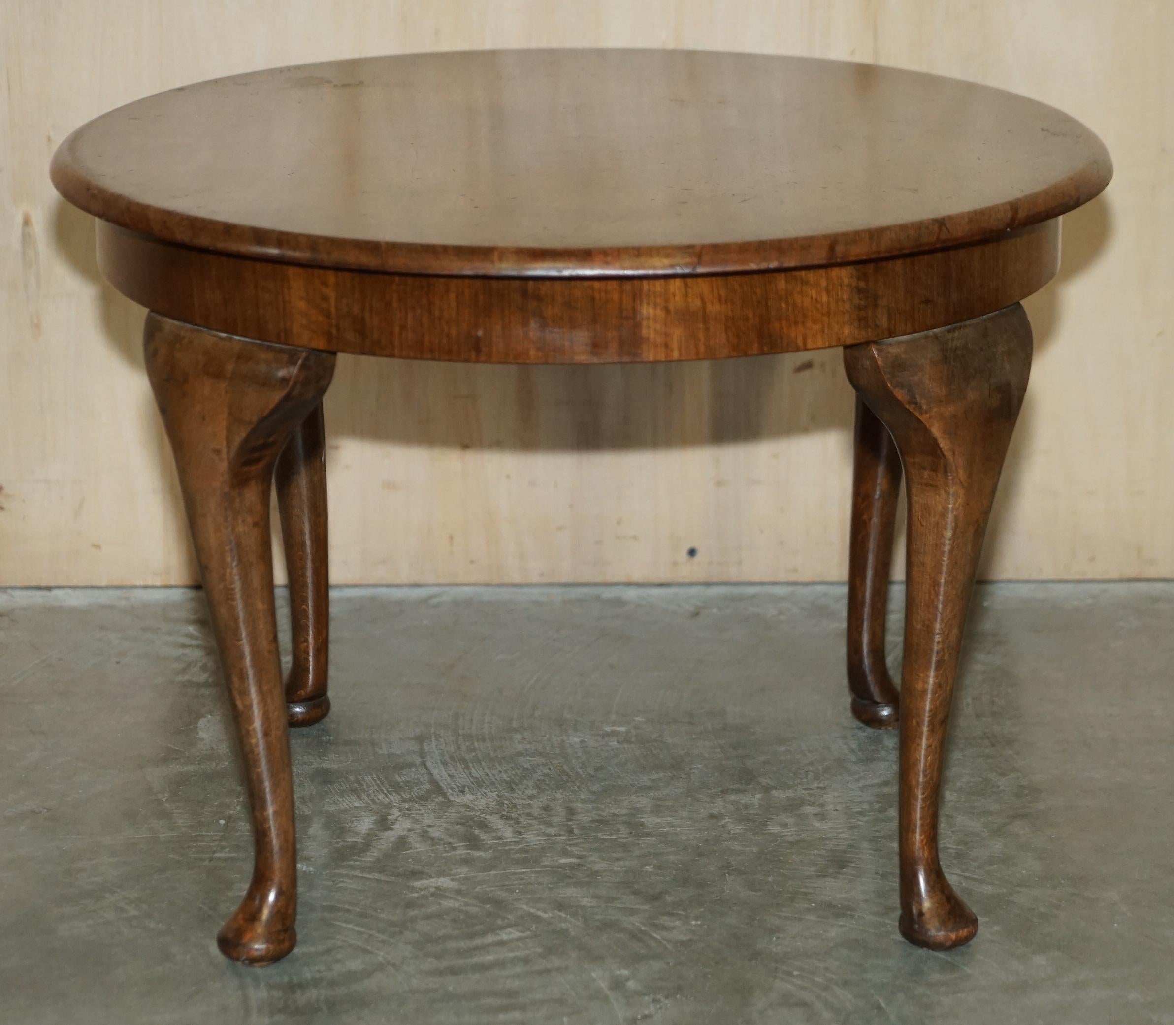 Small Vintage English Oak Coffee Table with Nice Cabriole Legs Lovely Patina For Sale 6