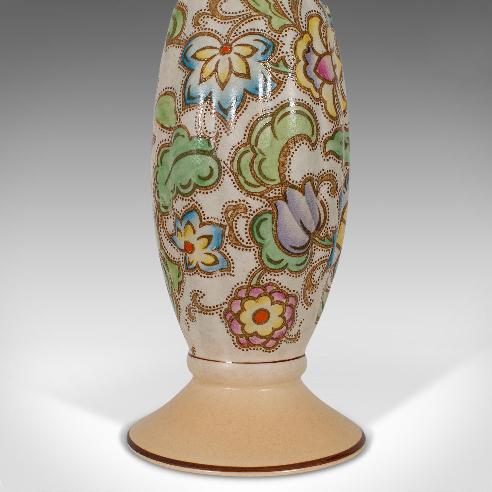 Petit vase à fleurs vintage anglais, céramique, urne à gobelets, Art Déco, vers 1940 en vente 2