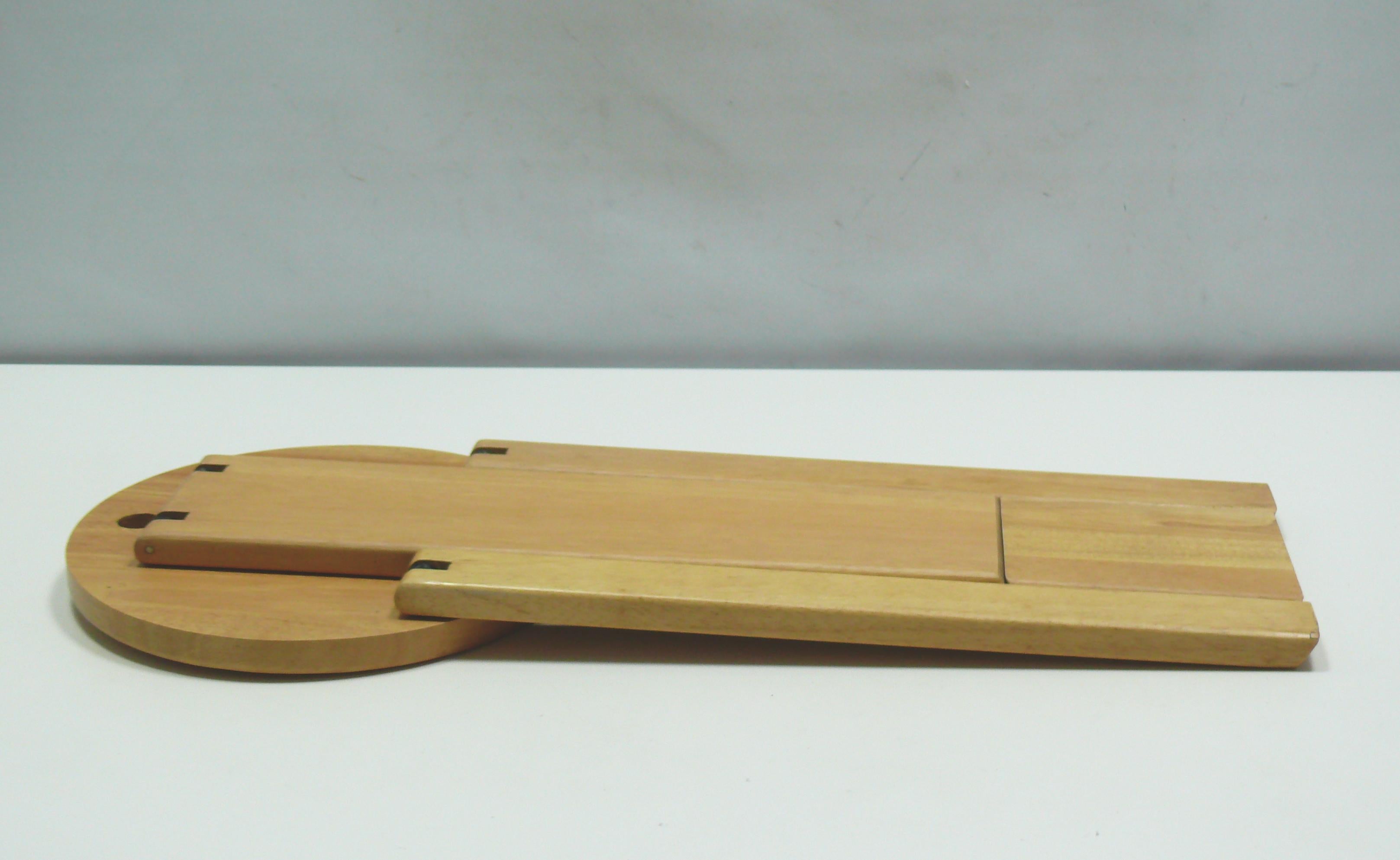 Folding stool, Adrian Reed, 1970s (Holzarbeit) im Angebot