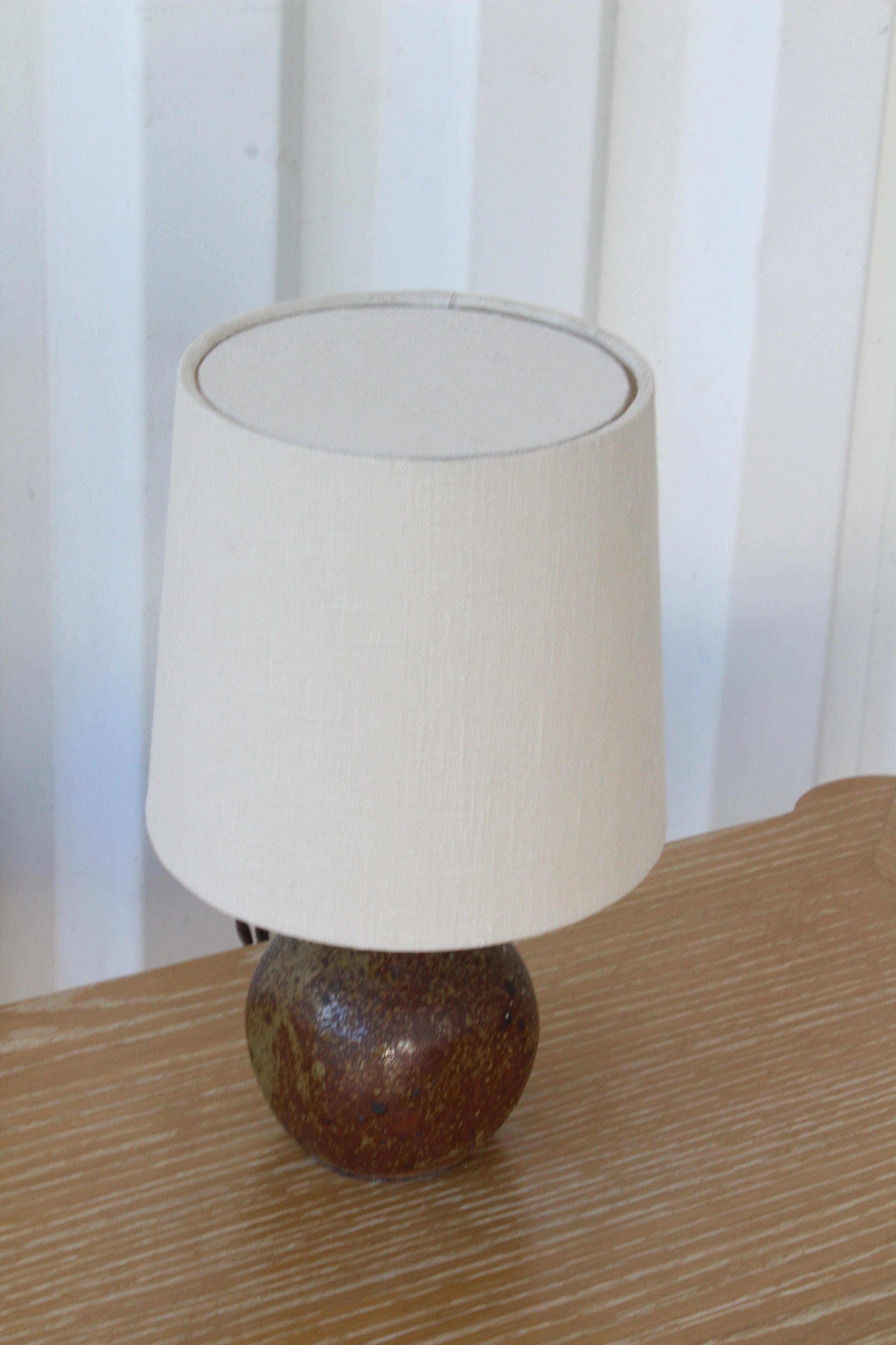 Mid-20th Century Small Vintage French Ceramic Table Lamp, 1960s