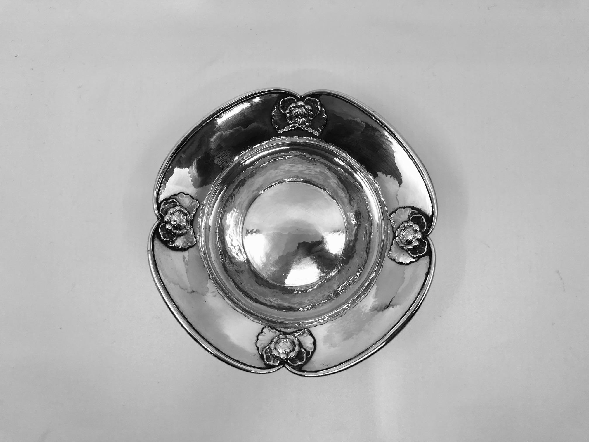 Art Nouveau Small Vintage Georg Jensen Bowl 25 For Sale