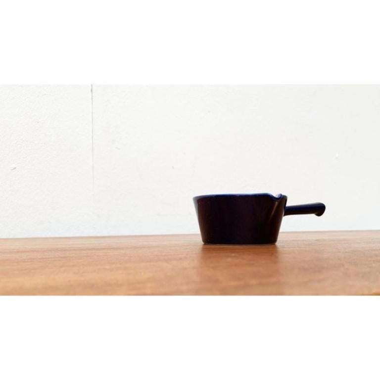 Pequeño cuenco vintage alemán de cerámica azul oscuro de Schönwald, años 70 en venta 1