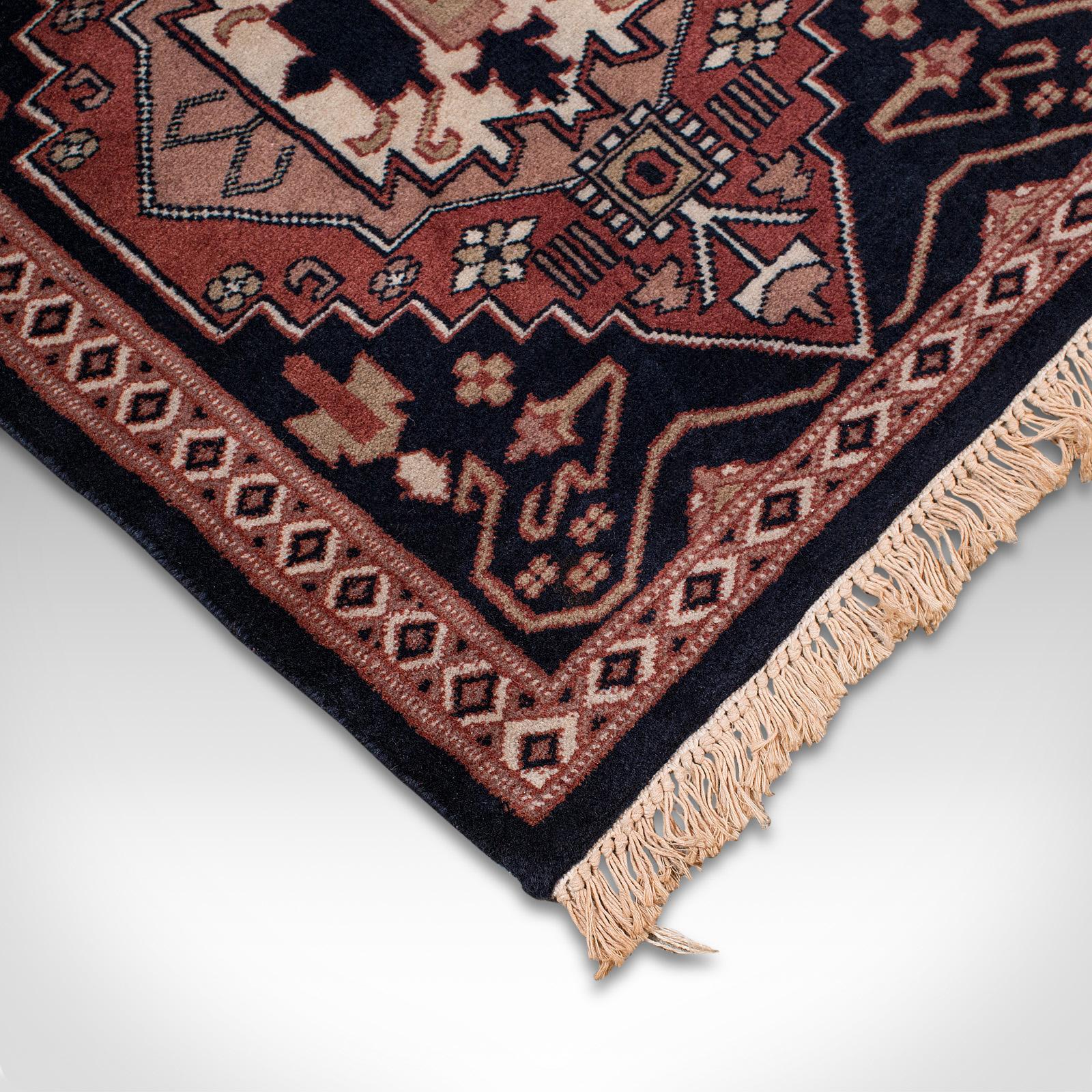 Kleiner Vintage Flur-Teppich, Persisch, Wolle, Empfangshalle, Gebet, Mat im Angebot 3