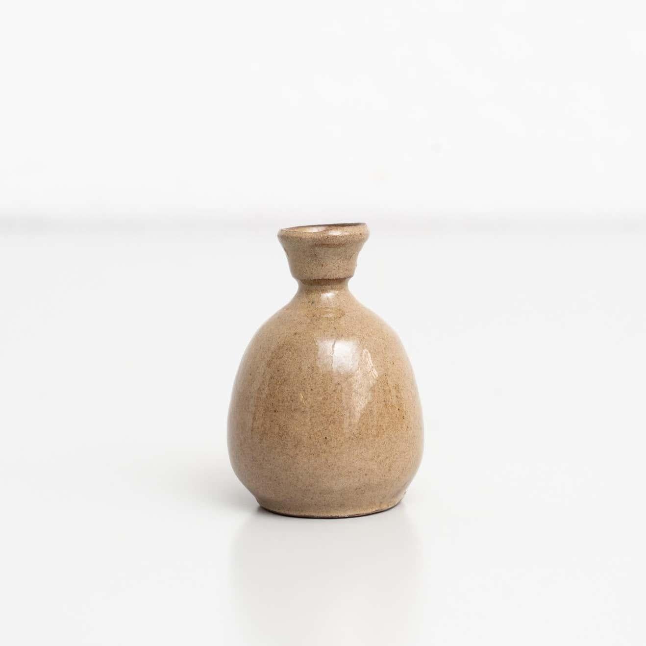 Small Vintage Hand-Painted Ceramic Vase – Spain, Circa 1950 For Sale 5