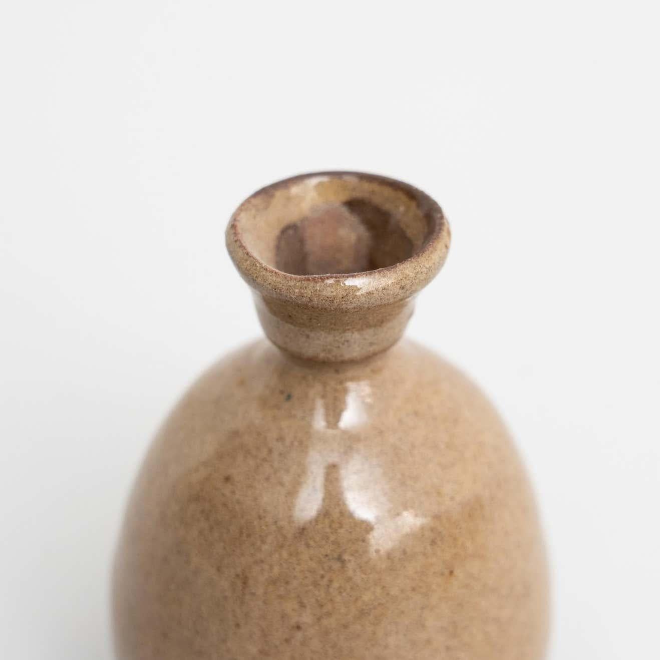 Small Vintage Hand-Painted Ceramic Vase – Spain, Circa 1950 For Sale 2