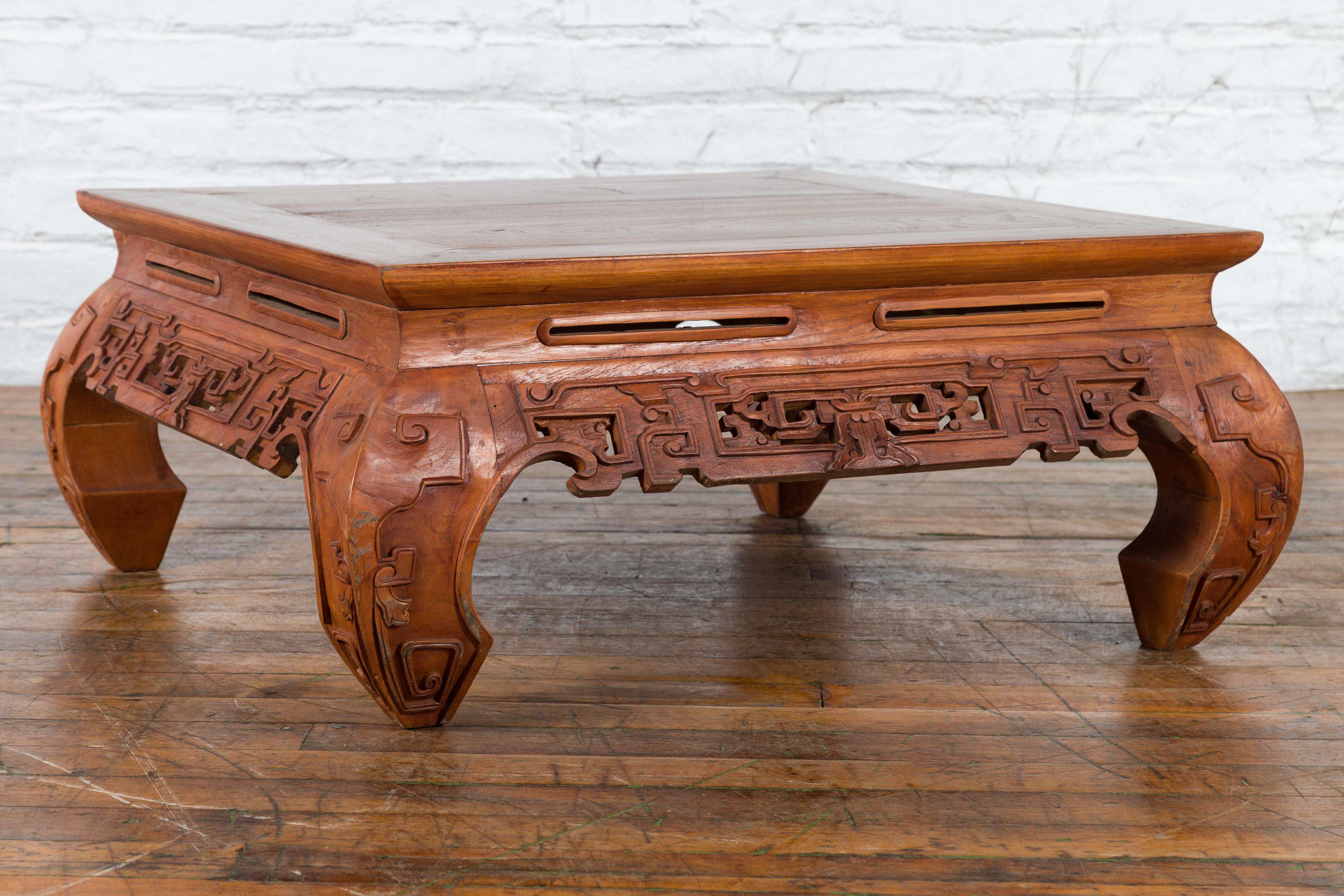 Small Vintage Indonesian Coffee Table with Scroll-Carved Apron and Chow Legs For Sale 4