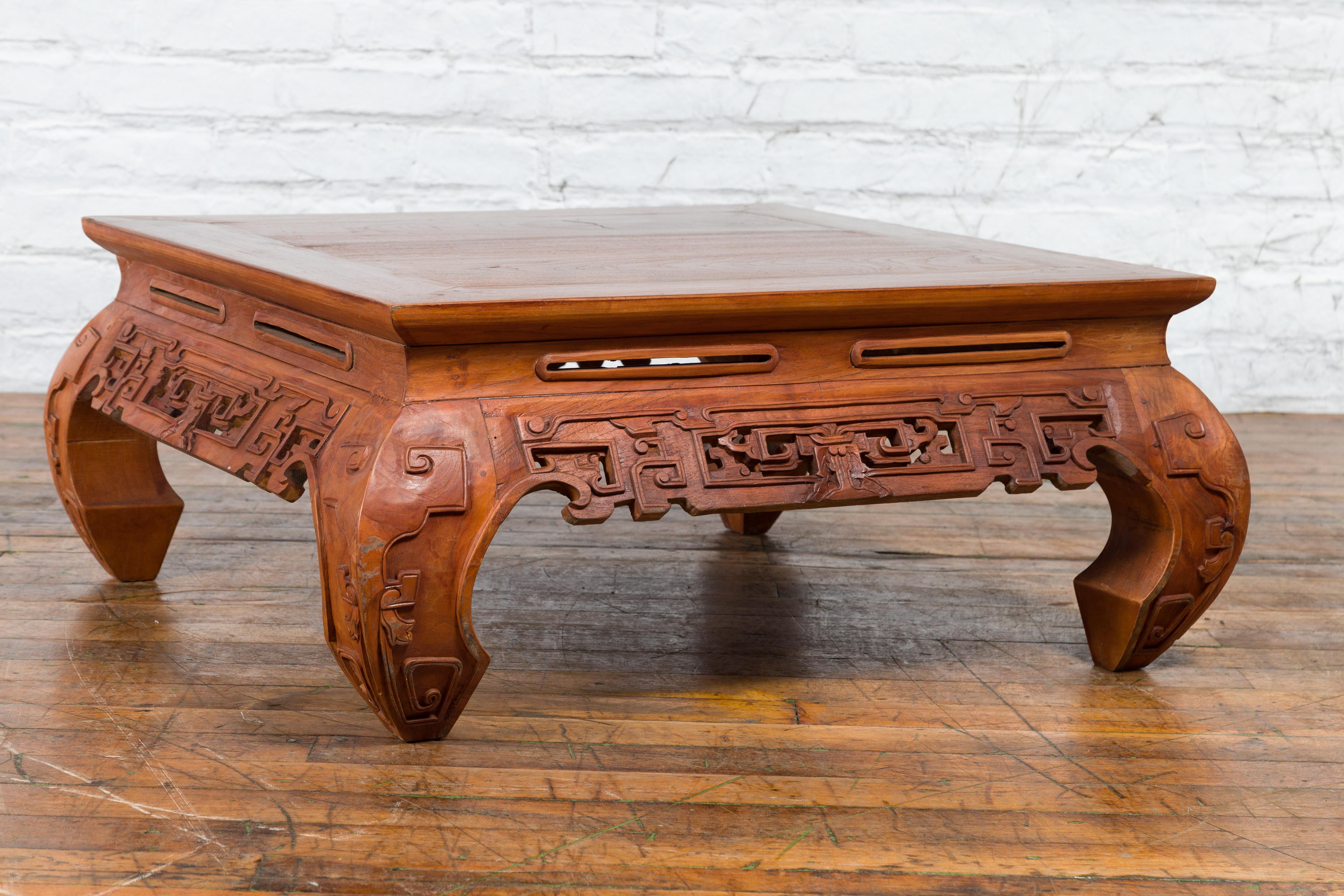 Small Vintage Indonesian Coffee Table with Scroll-Carved Apron and Chow Legs For Sale 5