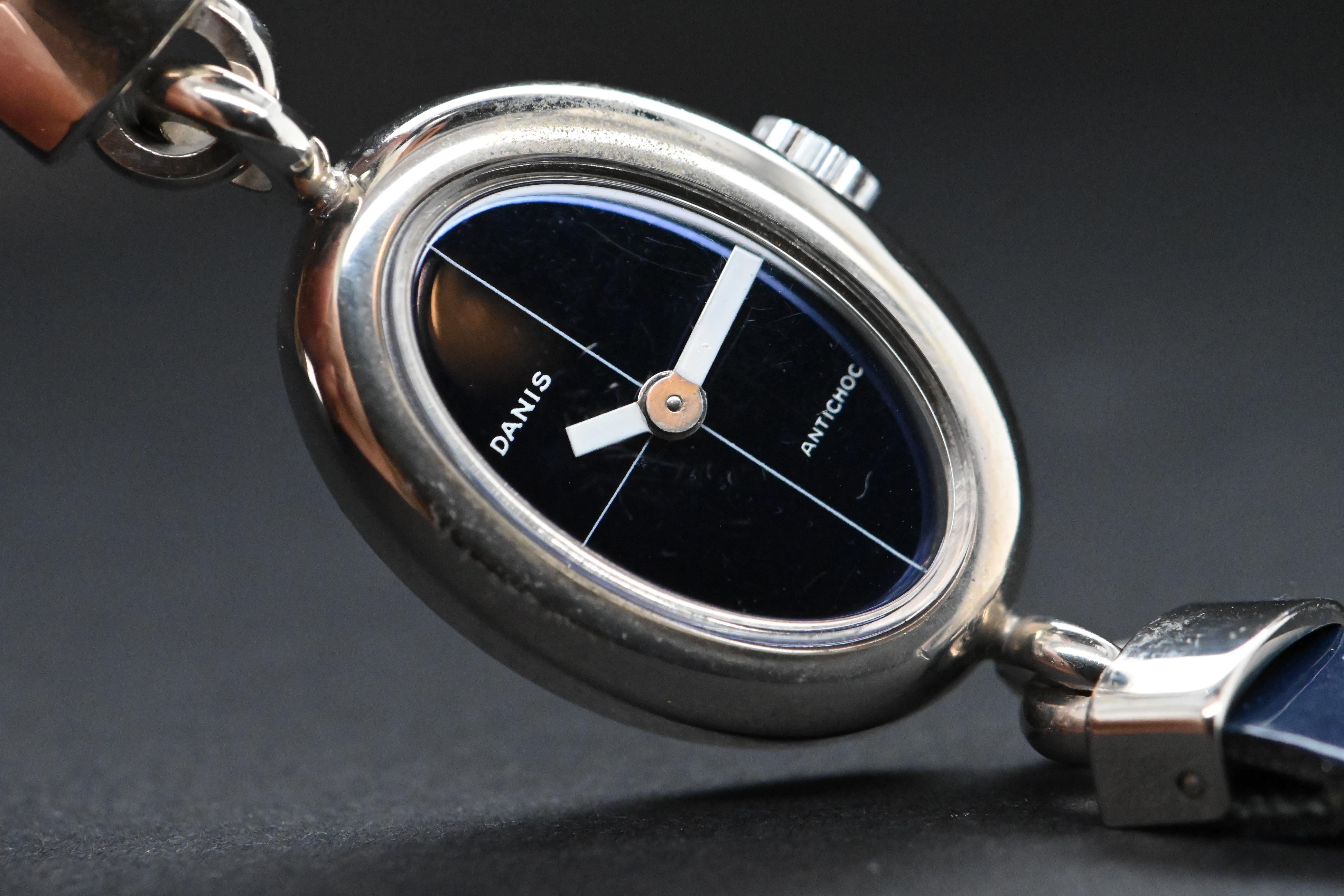 Small Vintage Ladies Watch Signed Danis For Sale 1