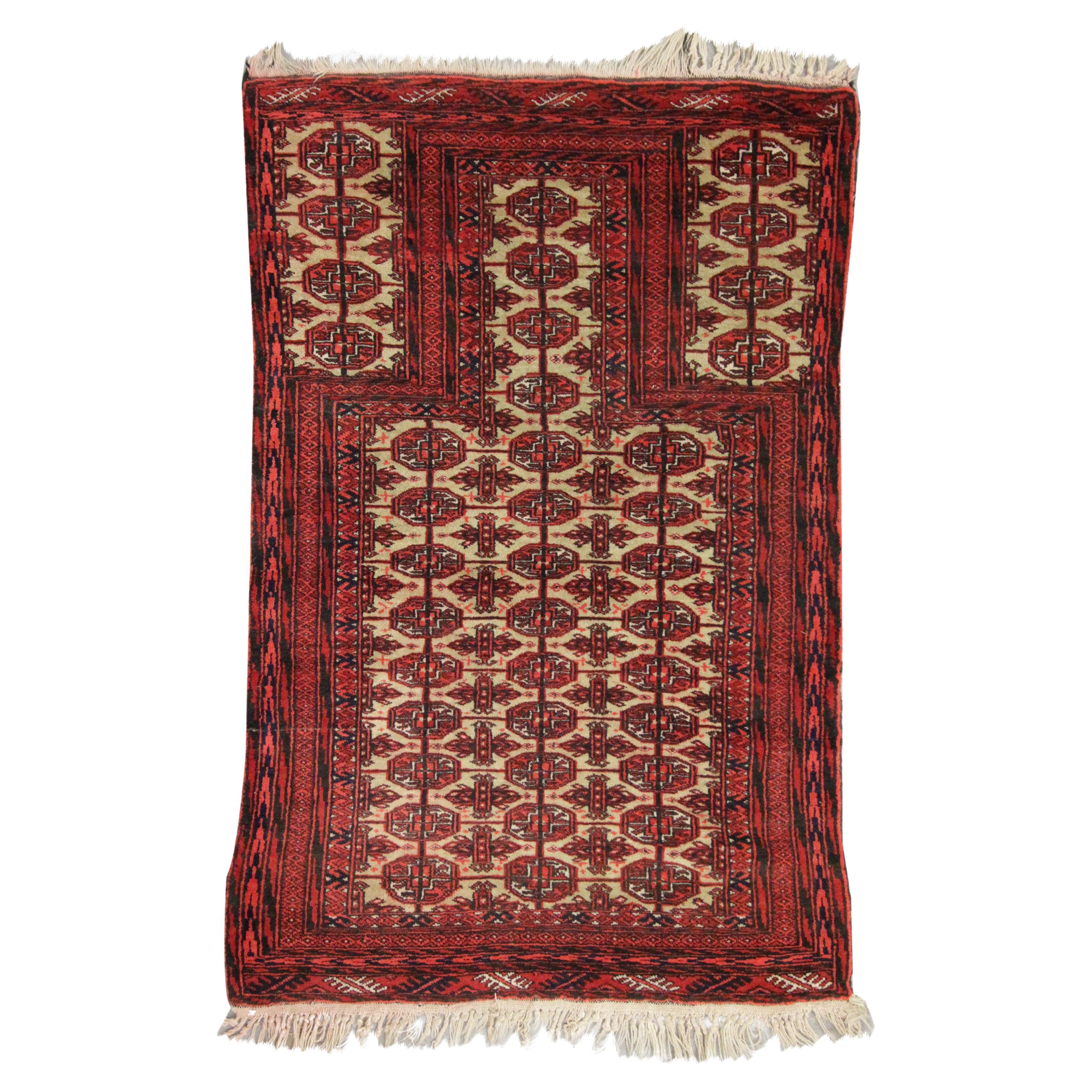 Small Vintage Living Room Rug Traditional Handwoven Oriental Wool Rug For Sale