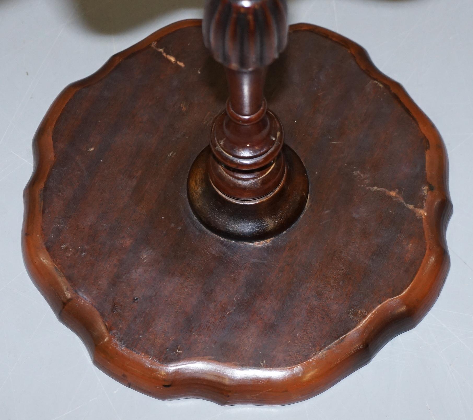Small Vintage Mahogany Tripod Lamp Side End Wine Table Ornately Turned Column 6