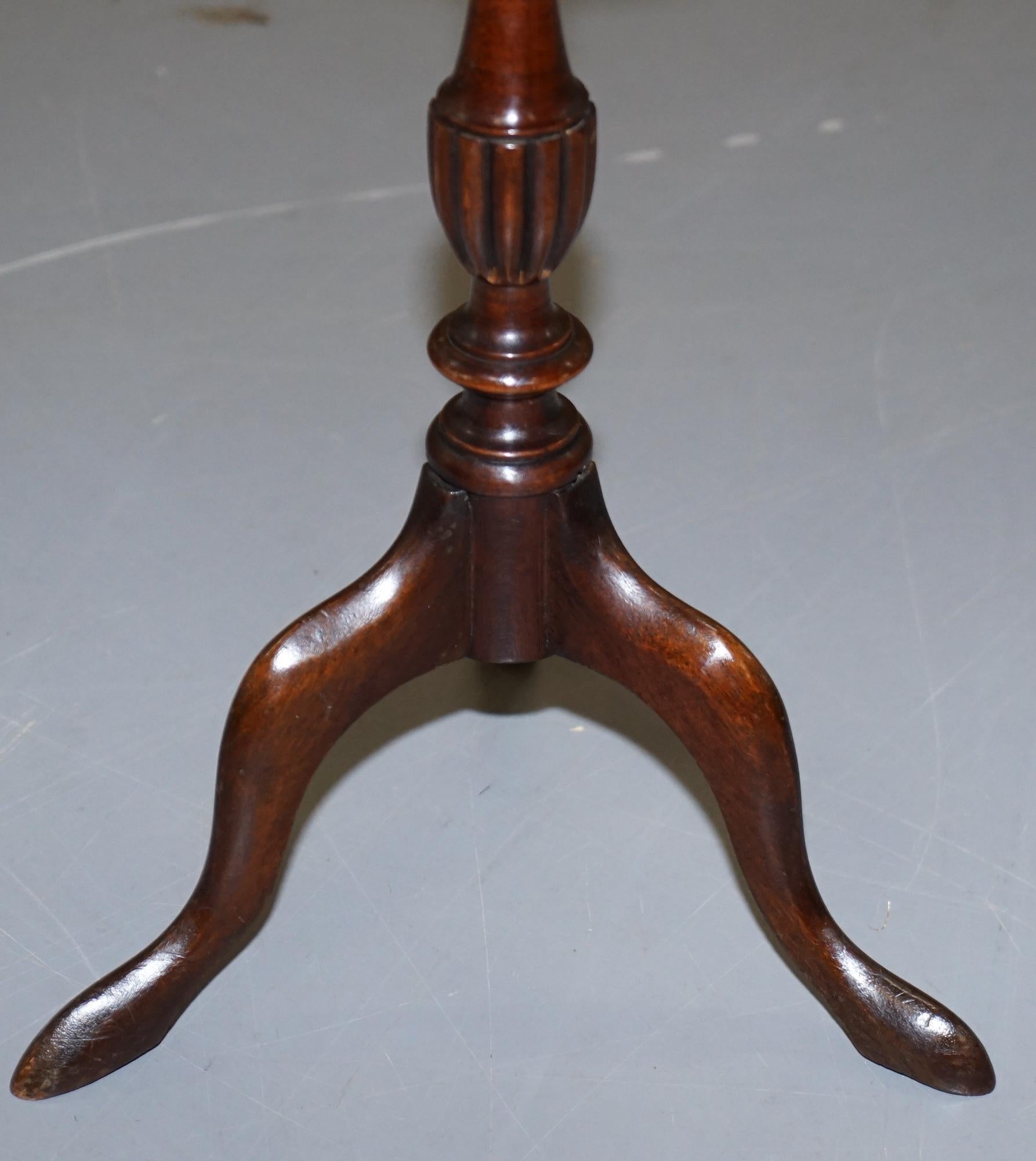 Small Vintage Mahogany Tripod Lamp Side End Wine Table Ornately Turned Column 1