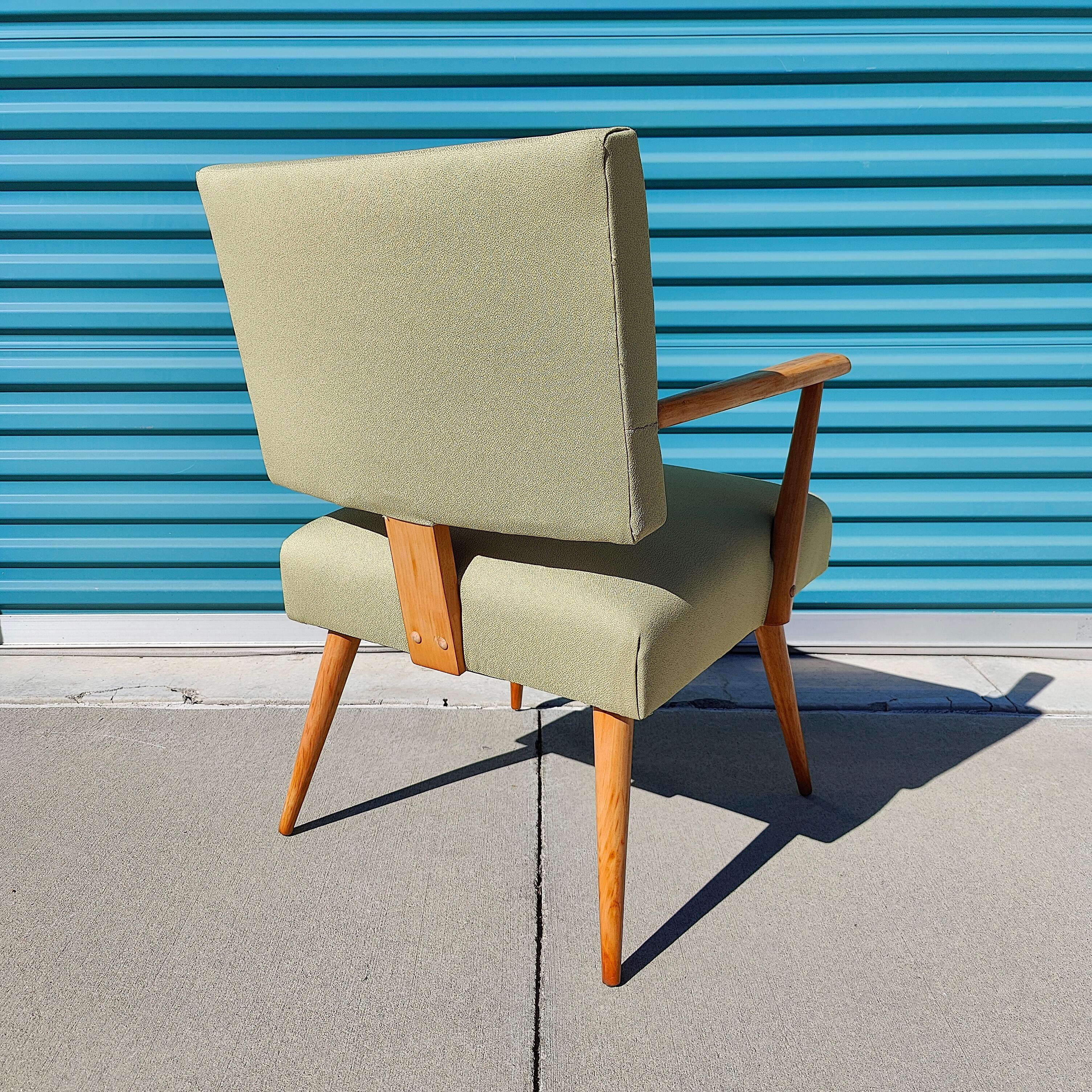 Small Vintage Mid-Century Modern Lounge Chair For Sale 3