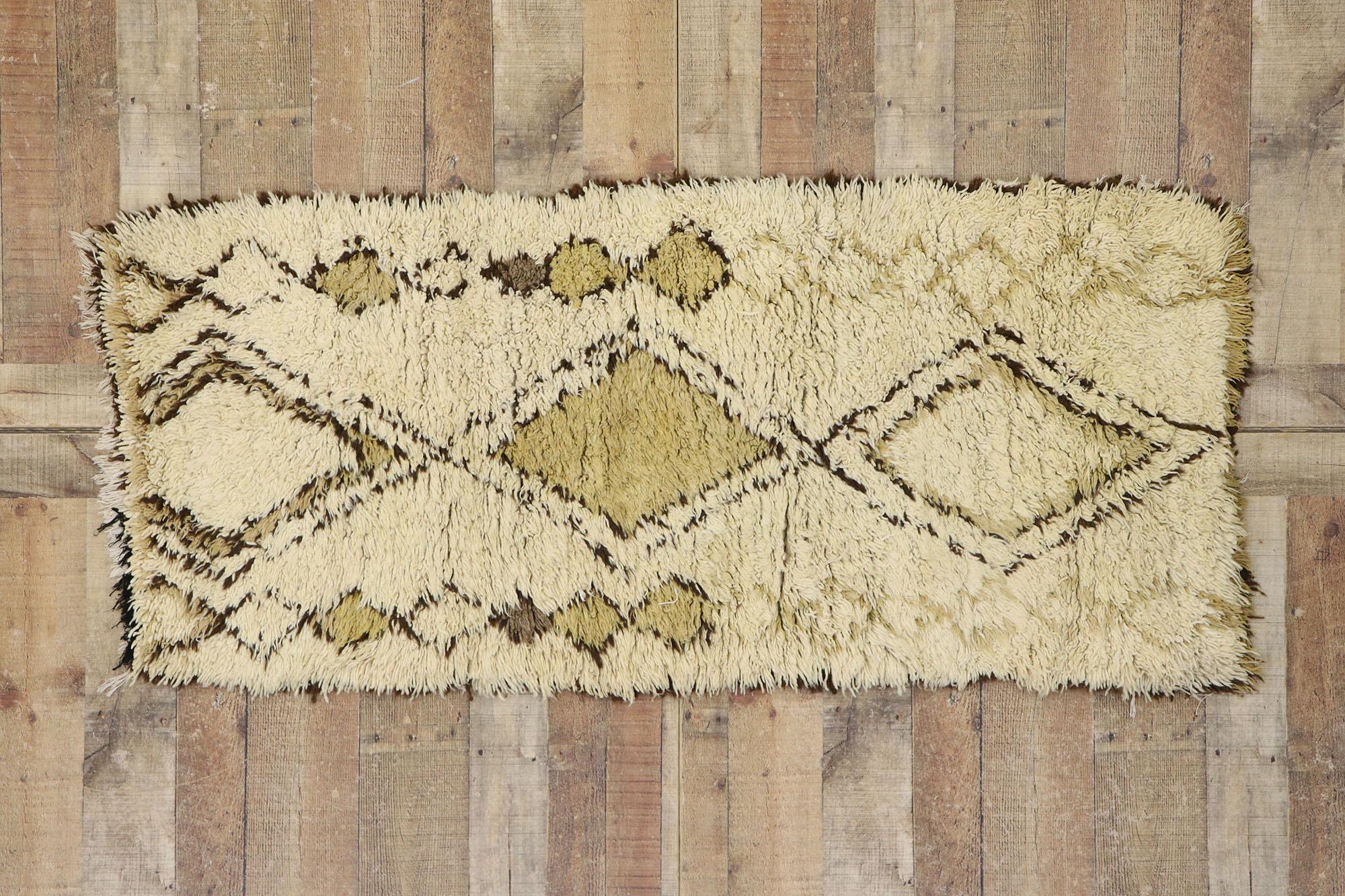 Small Vintage Moroccan Rug, Rustic Luxe Meets Rugged Beauty For Sale 2