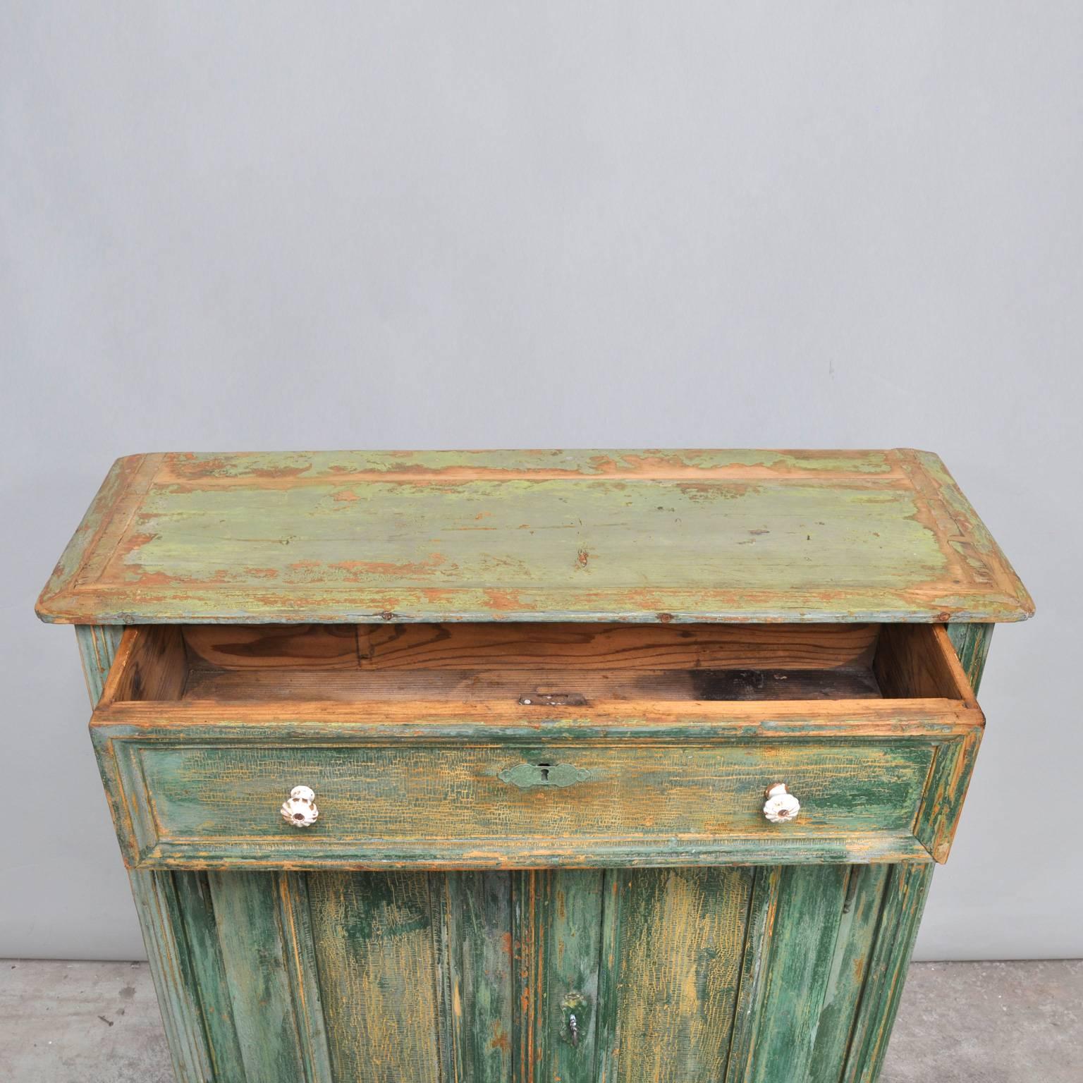 Small Vintage Pine Cabinet, 1930s 4