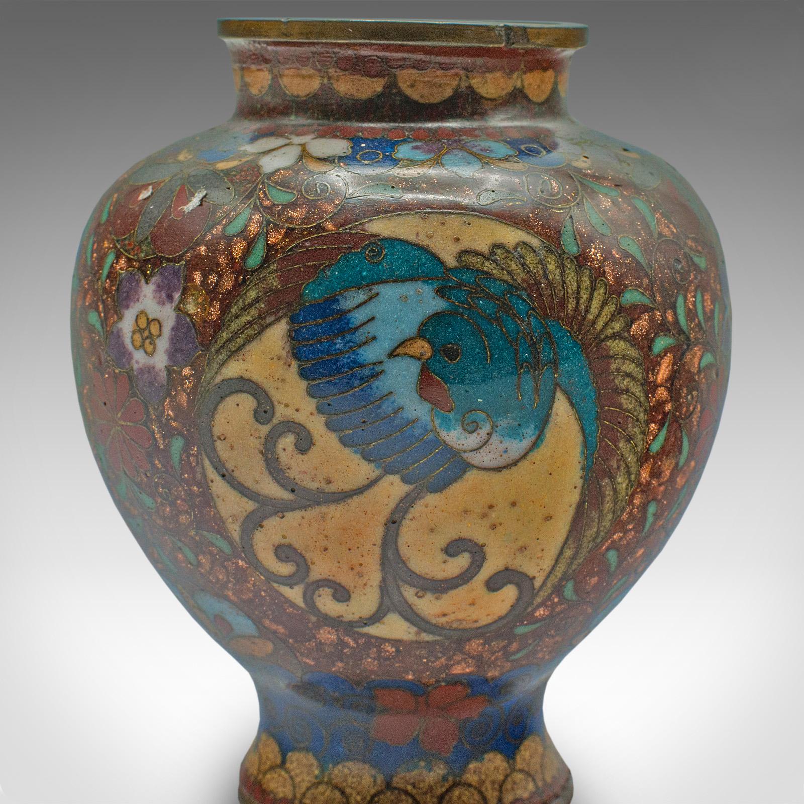 Kleine Posy-Vase im Vintage-Stil, chinesisch, Cloisonné, Ausstellungsurne, Art déco, um 1940 im Angebot 2