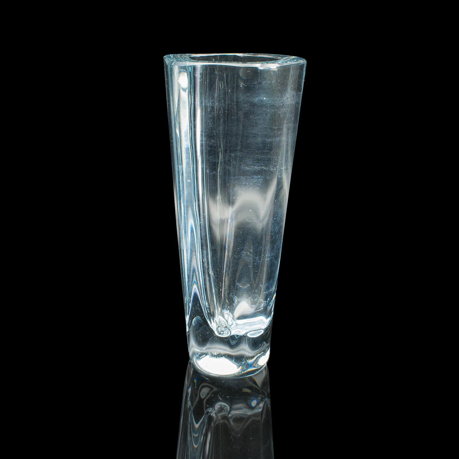 Mid-Century Modern Petit vase Posy suédois, scandinave, verre d'art, pot à fleurs, Art Déco en vente