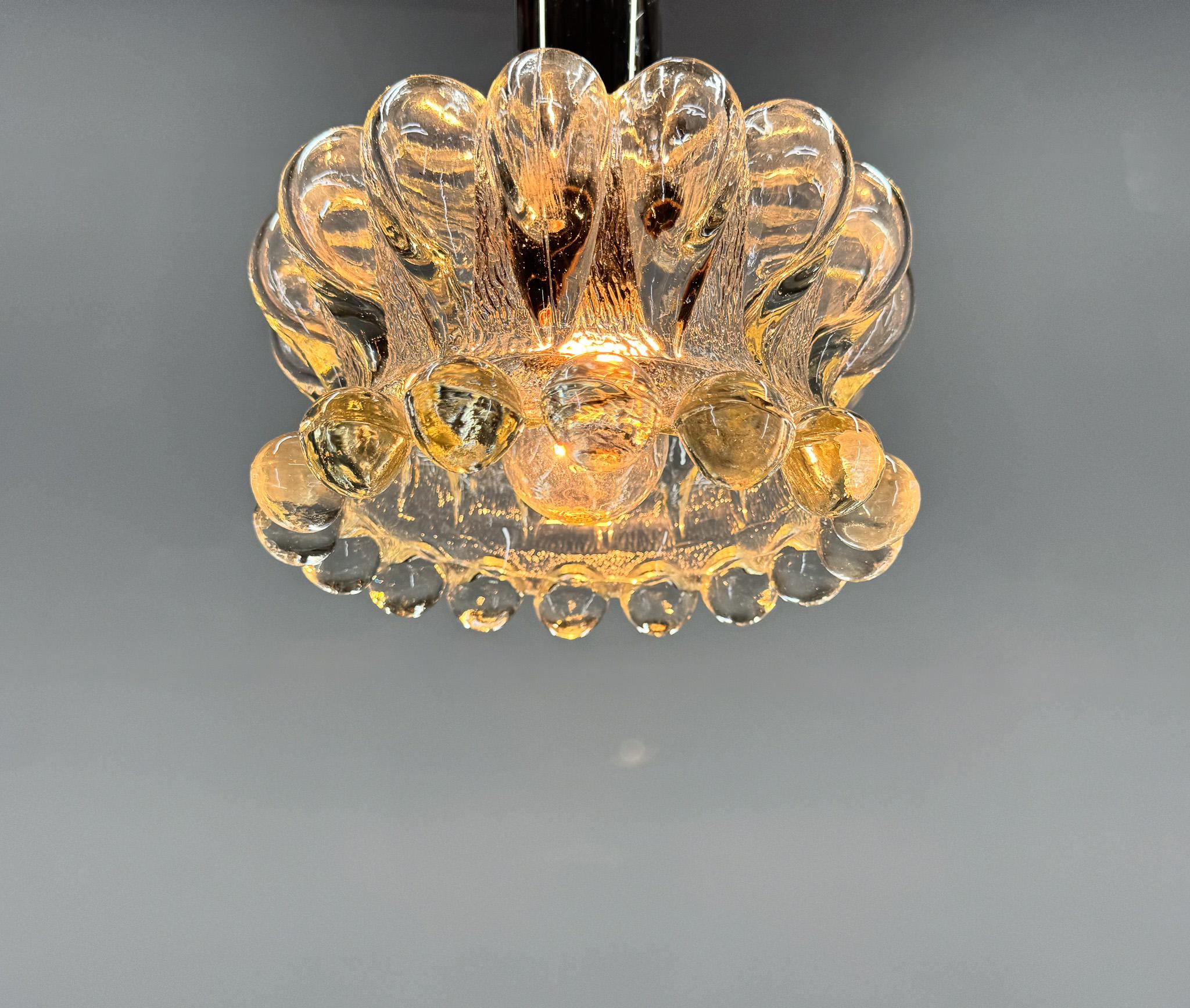 XX secolo Piccola lampada a sospensione in vetro pressato vintage, Cecoslovacchia in vendita