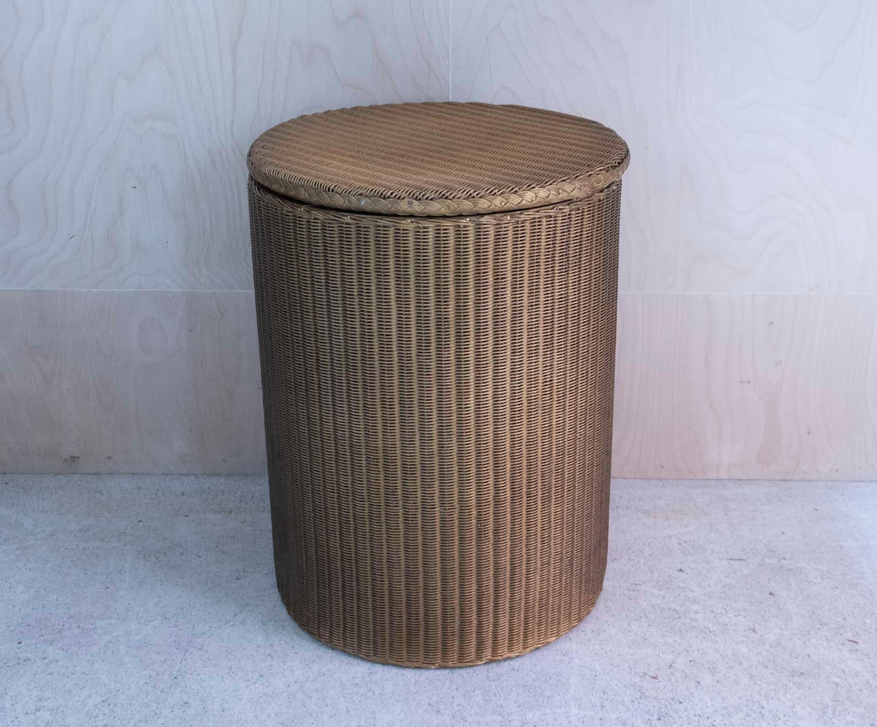 Small Vintage Rattan Gold Painted Round Bedside Table. English, C.1950 In Good Condition In St Annes, Lancashire