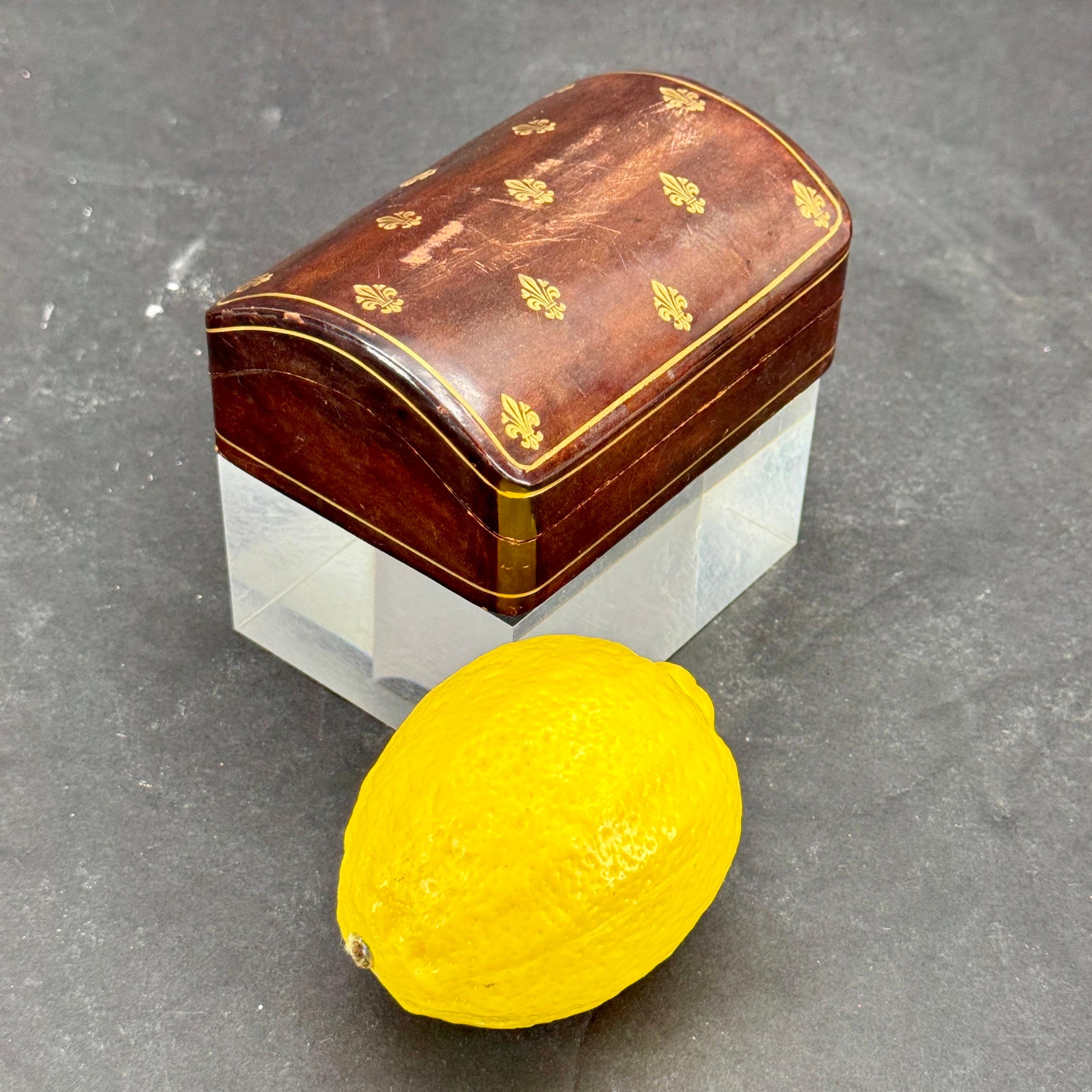 Hand-Crafted Small Vintage Red Leather Jewelry Box Fleur-De-Lis, Italy For Sale