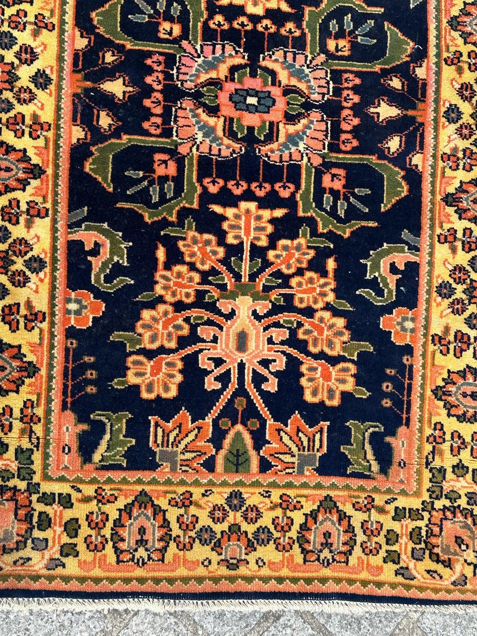 Sarouk Farahan Small Vintage Sarouk rug For Sale