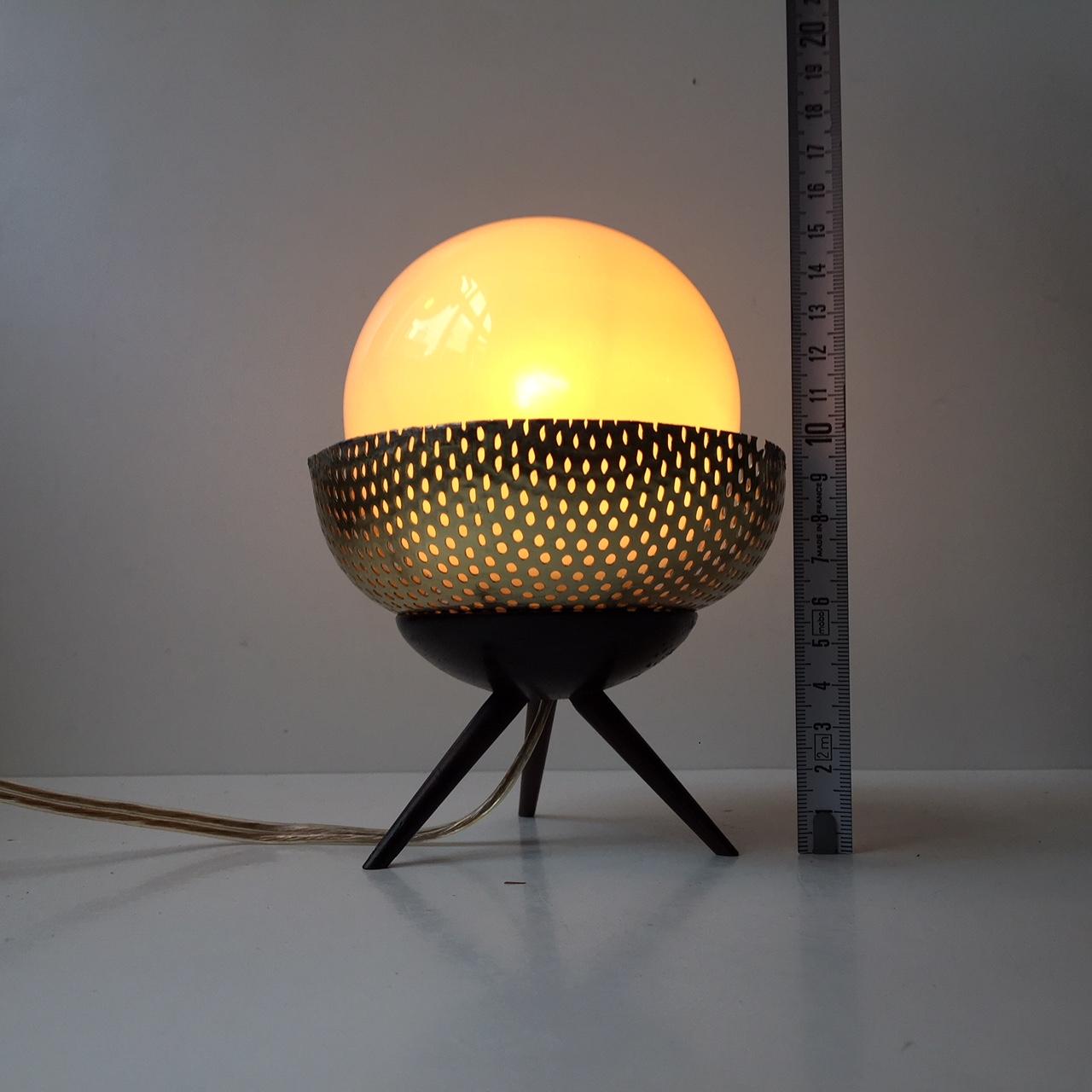 Small Vintage Scandinavian UFO Table Light, 1960s In Good Condition In Esbjerg, DK