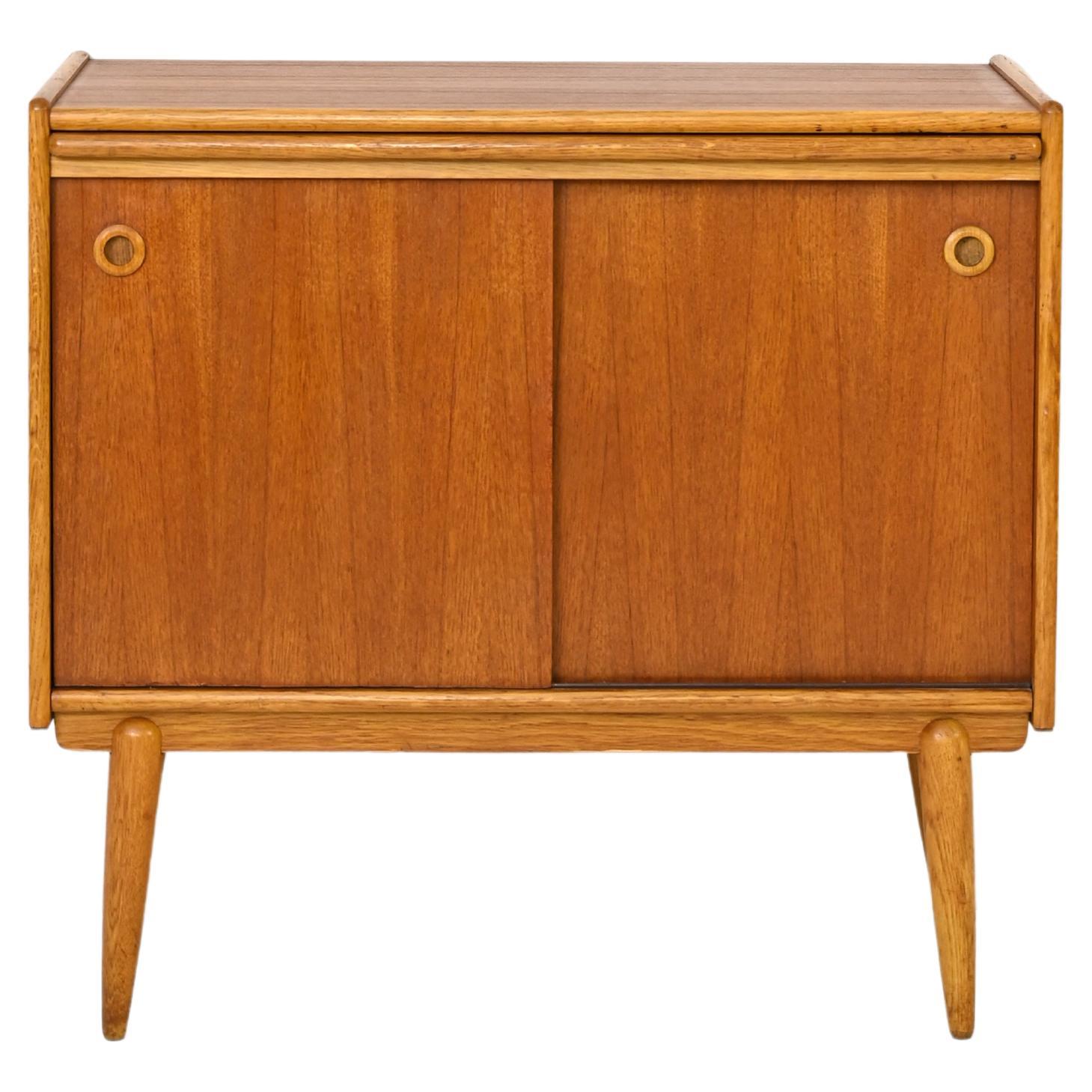 Small Vintage Sideboard For Sale at 1stDibs