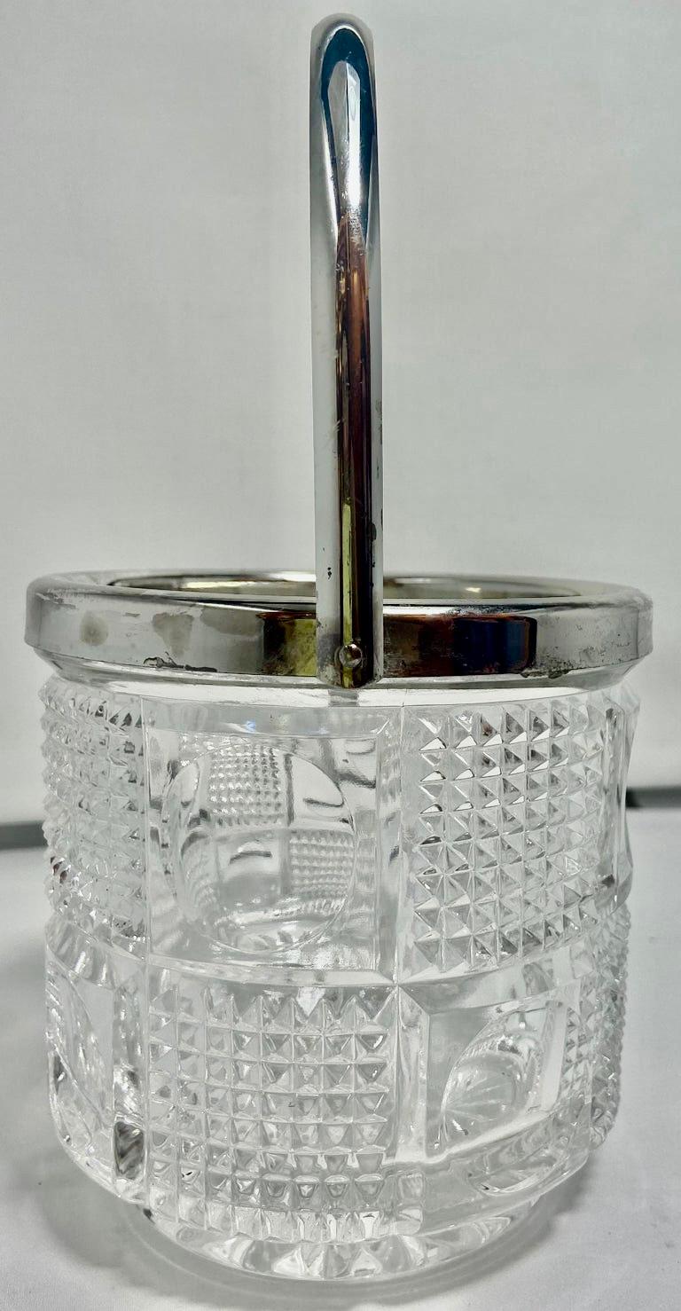 Small vintage silver-plate and crystal glass ice bucket, Circa 1940-1950.
(5