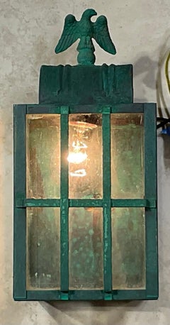 Pequeño farol de exterior vintage de latón macizo Águila Federal 4".5 An x 5" Pr x 9".5 Al