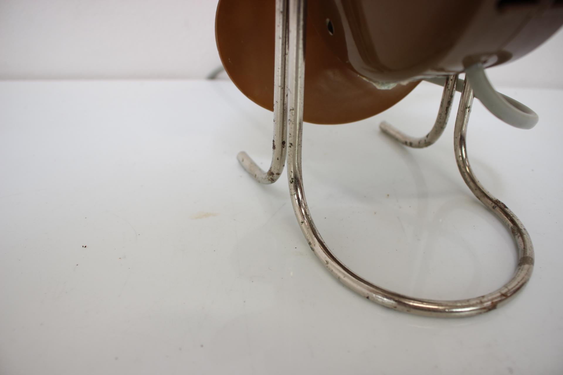 Small Vintage Table Fan, 1950's, Czechoslovakia For Sale 1