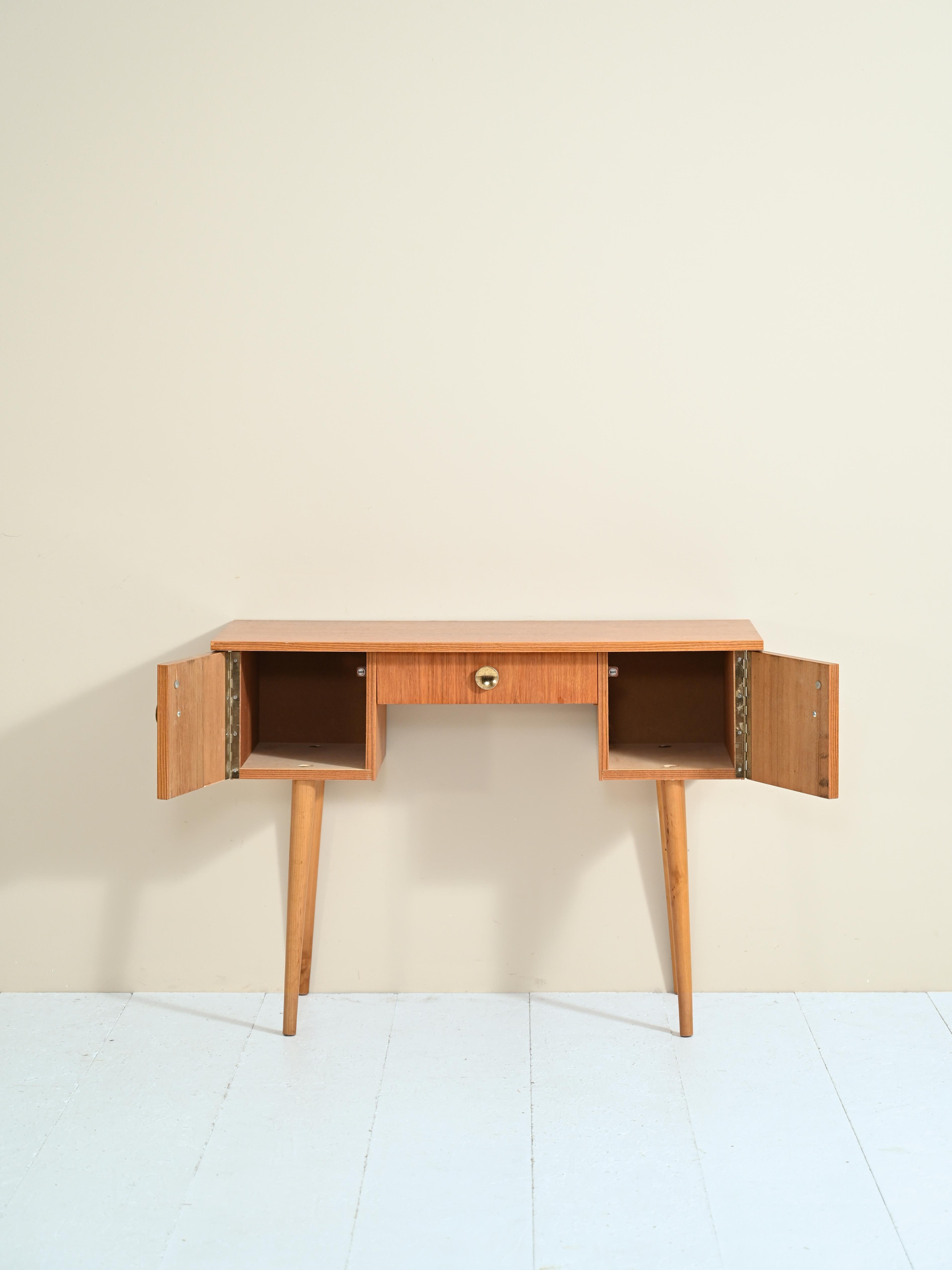 kleiner schreibtisch vintage