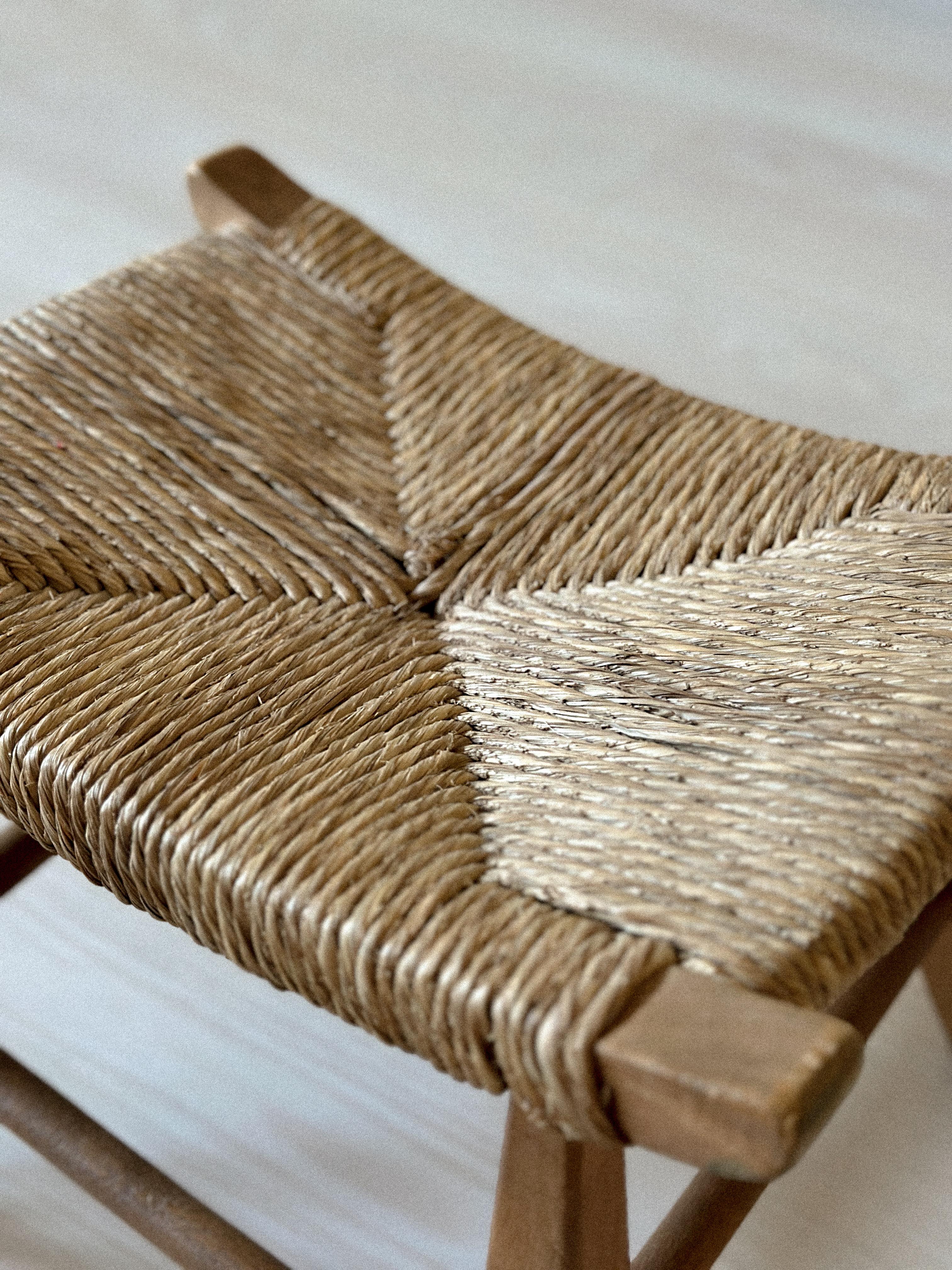 Small Vowen Stool, Japandi style, Unknown Designer, Scandinavia c. 1960s en vente 1