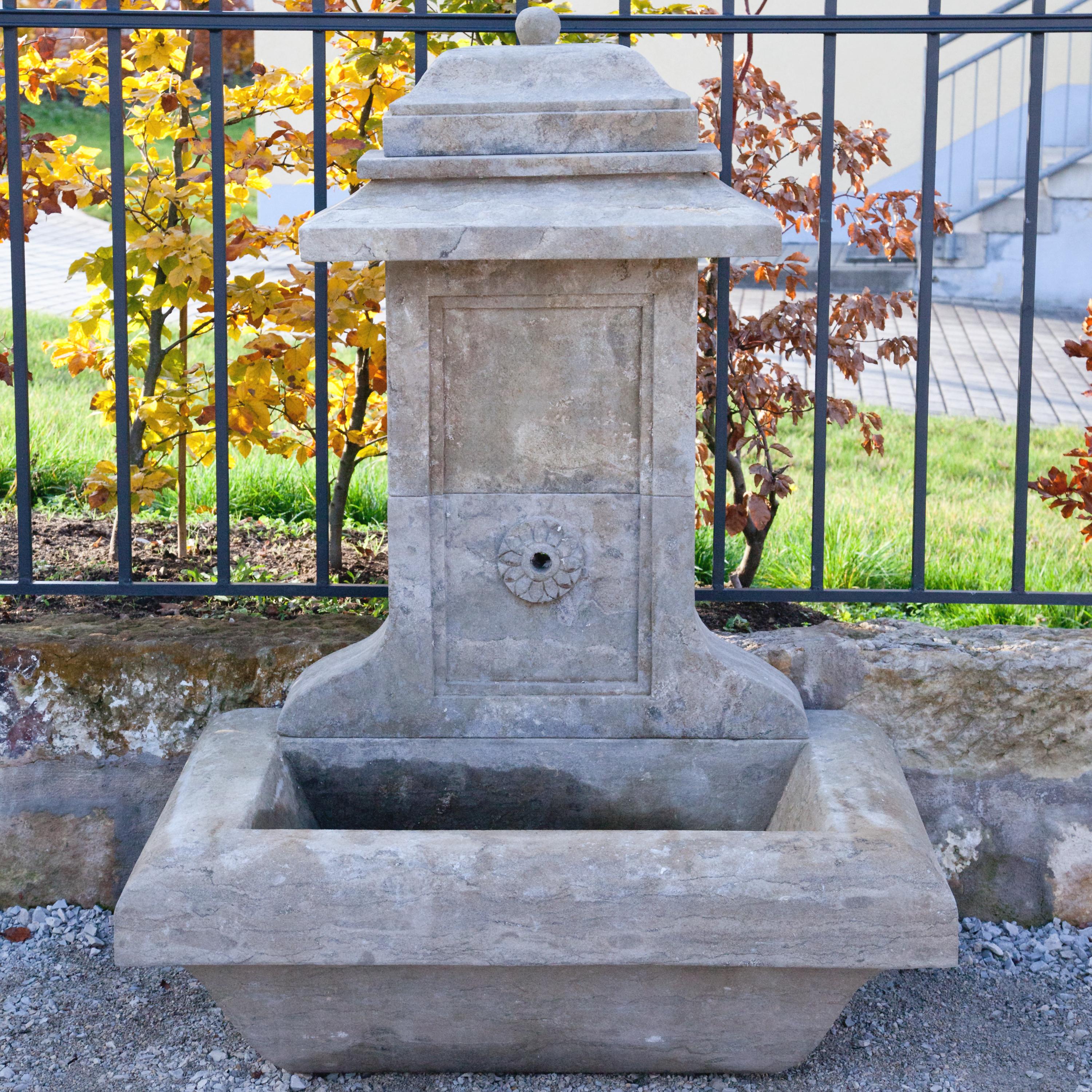 Small Wall Fountain, 21st Century In Good Condition In Greding, DE