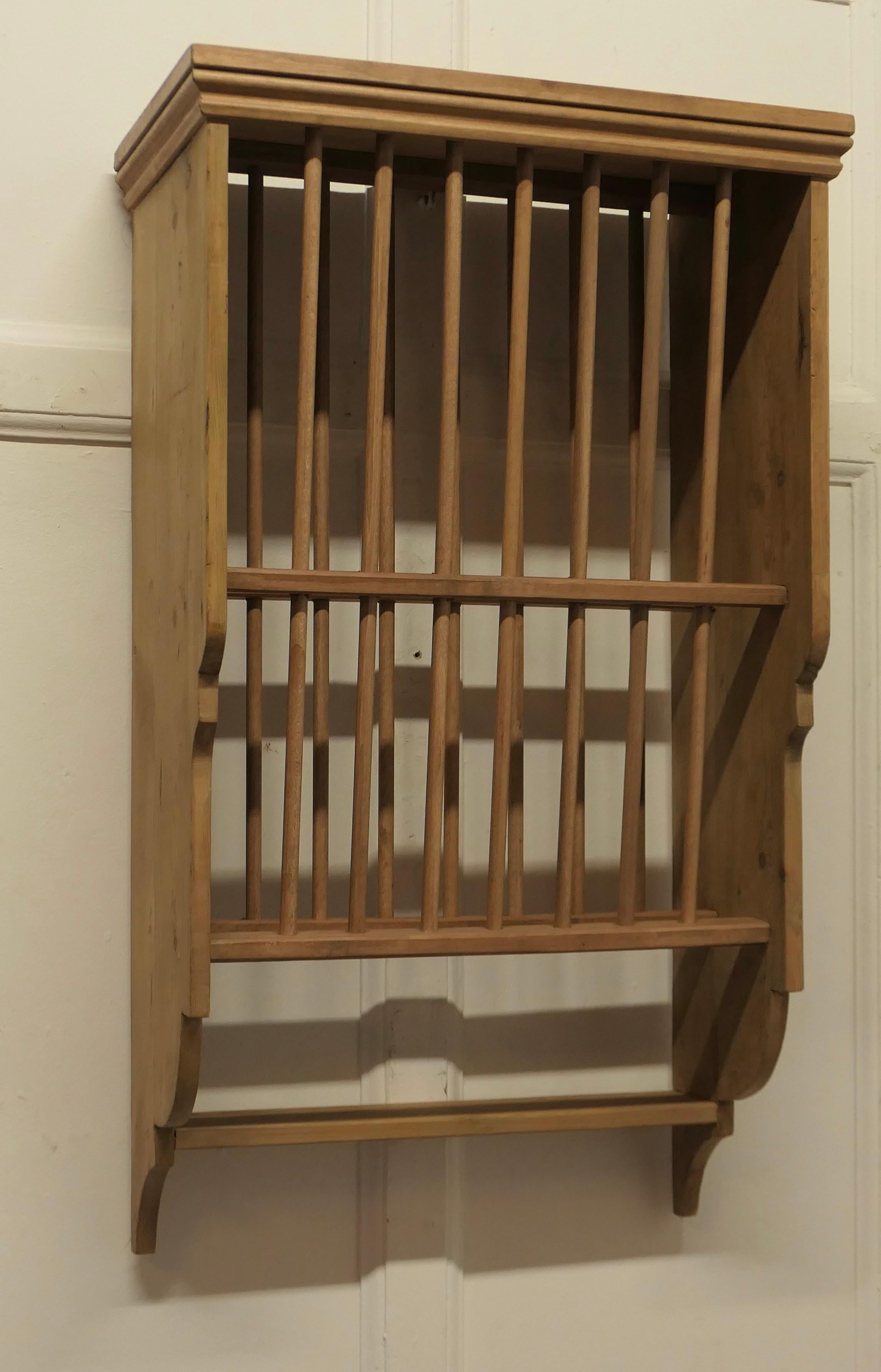 vertical plate rack for wall