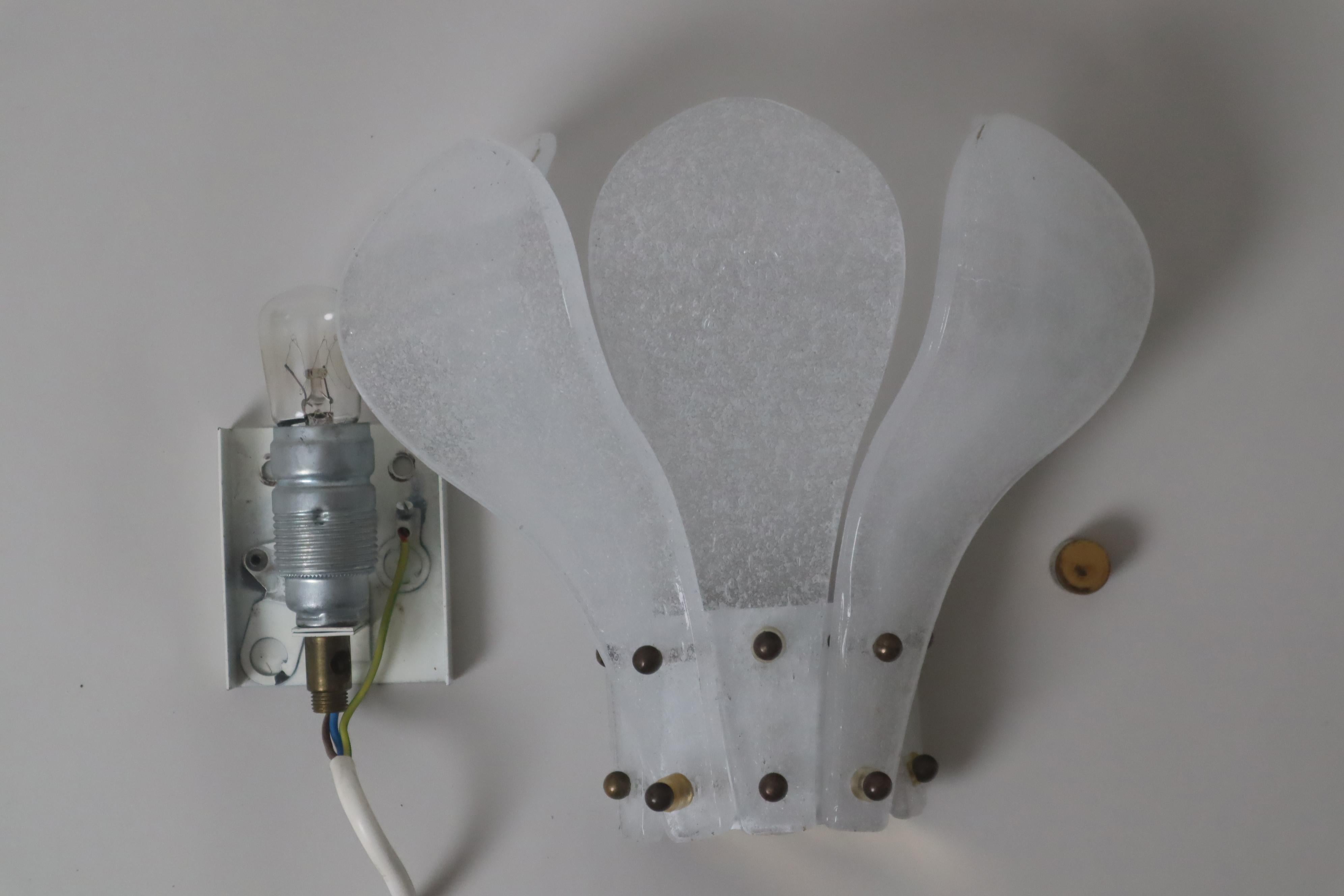 Hand-Carved Small wall light hand blown ice glass from Kalmar, Germany 1960s For Sale