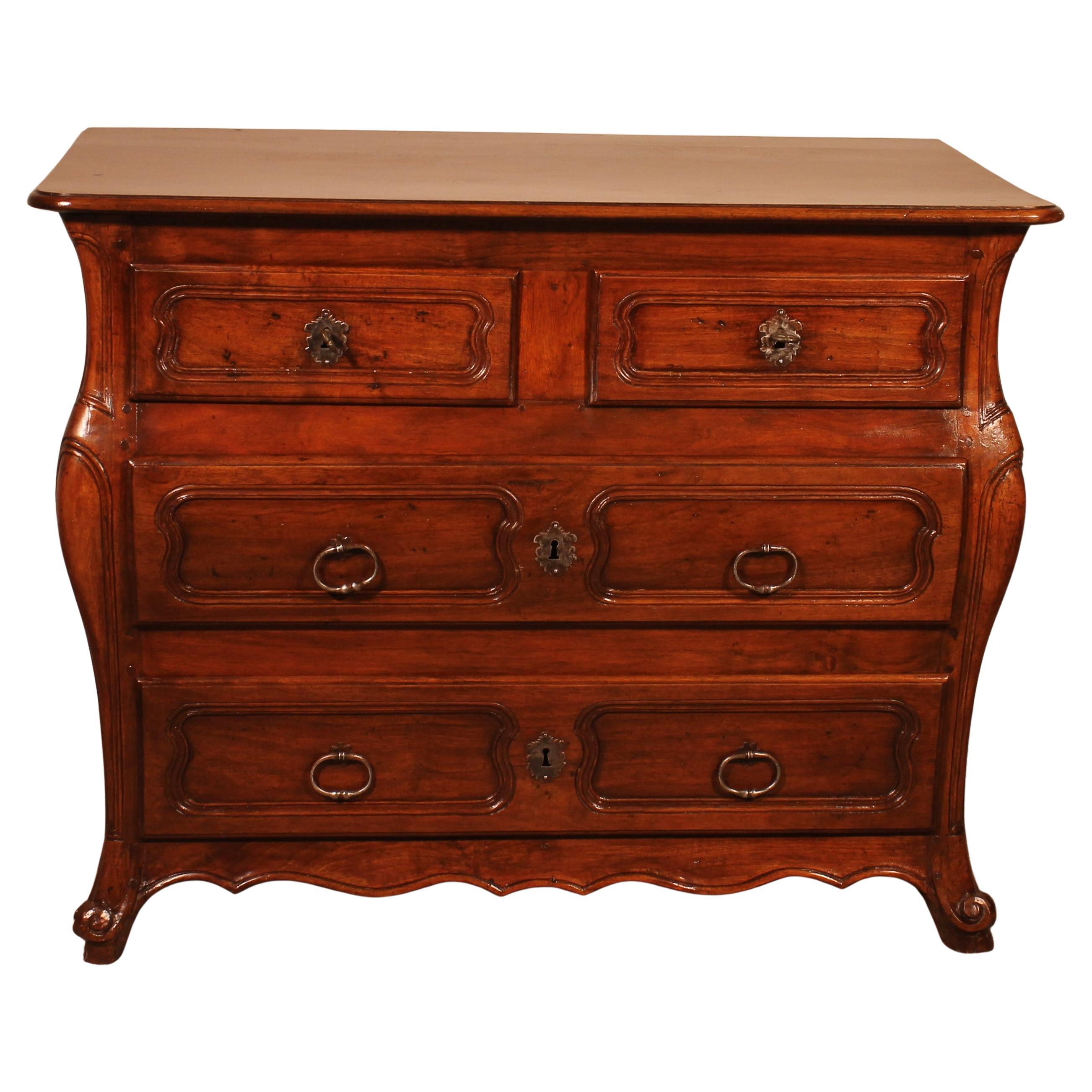 Piccola cassettiera in noce chiamata Tombeau Commode - XVIII secolo