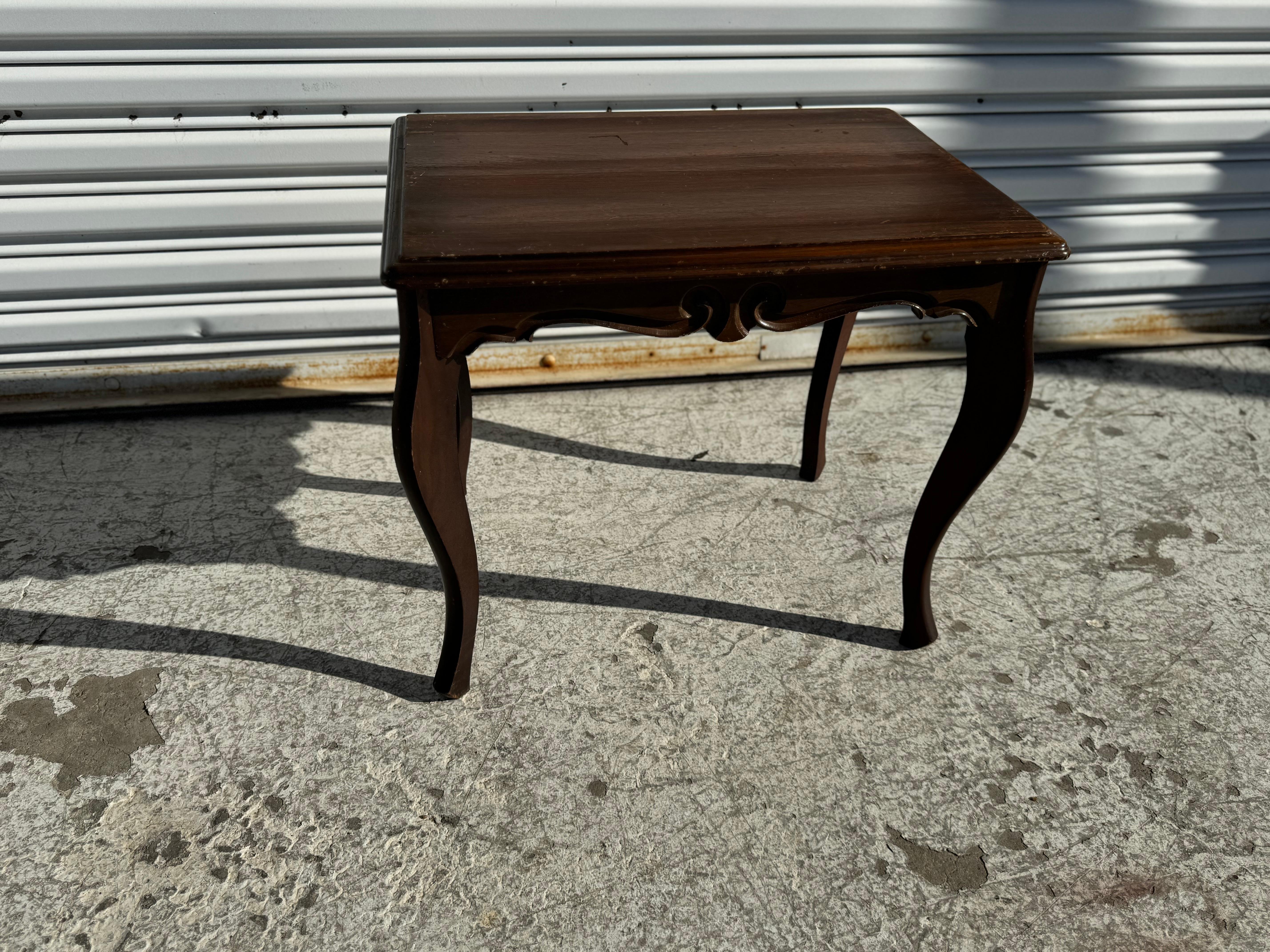 American Small Walnut Side Table with Glass Top Serving Tray For Sale